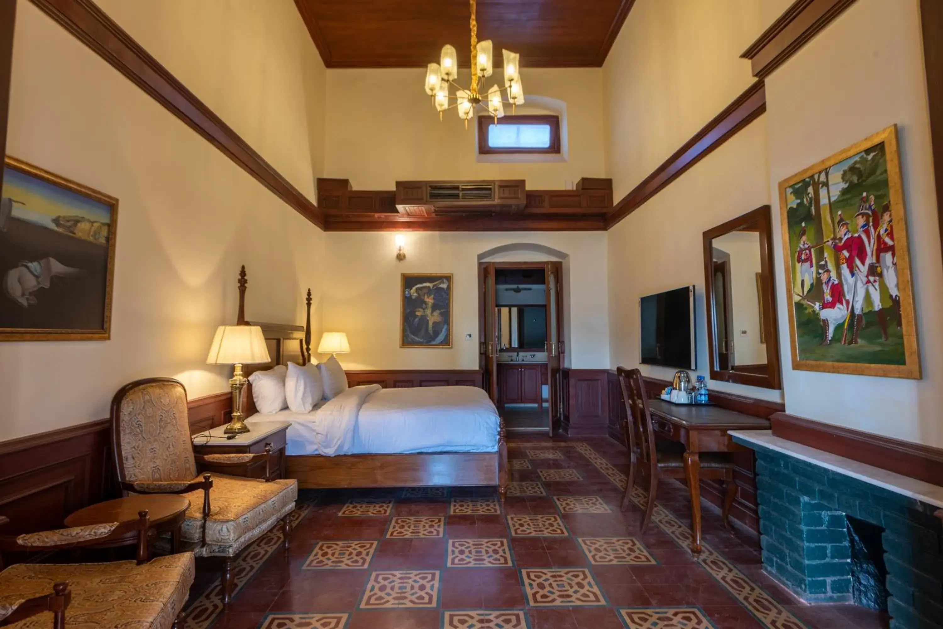 Superior King Room in Cecil by Pearl Continental Superior King Room in Cecil by Pearl Continental