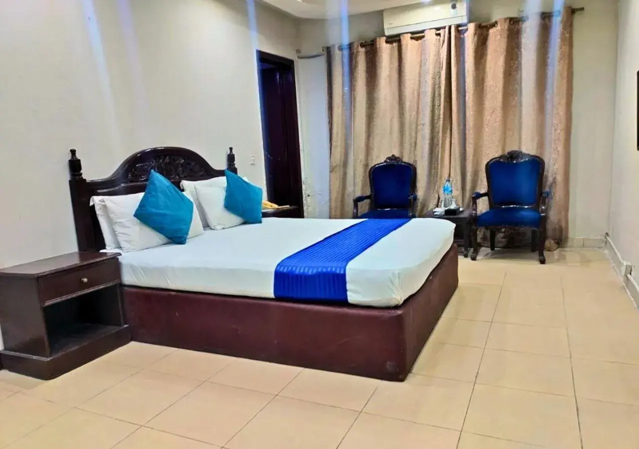 Standard Double or Twin Room in Quick continental Hotel - Jail Road Standard Double or Twin Room in Quick continental Hotel - Jail Road