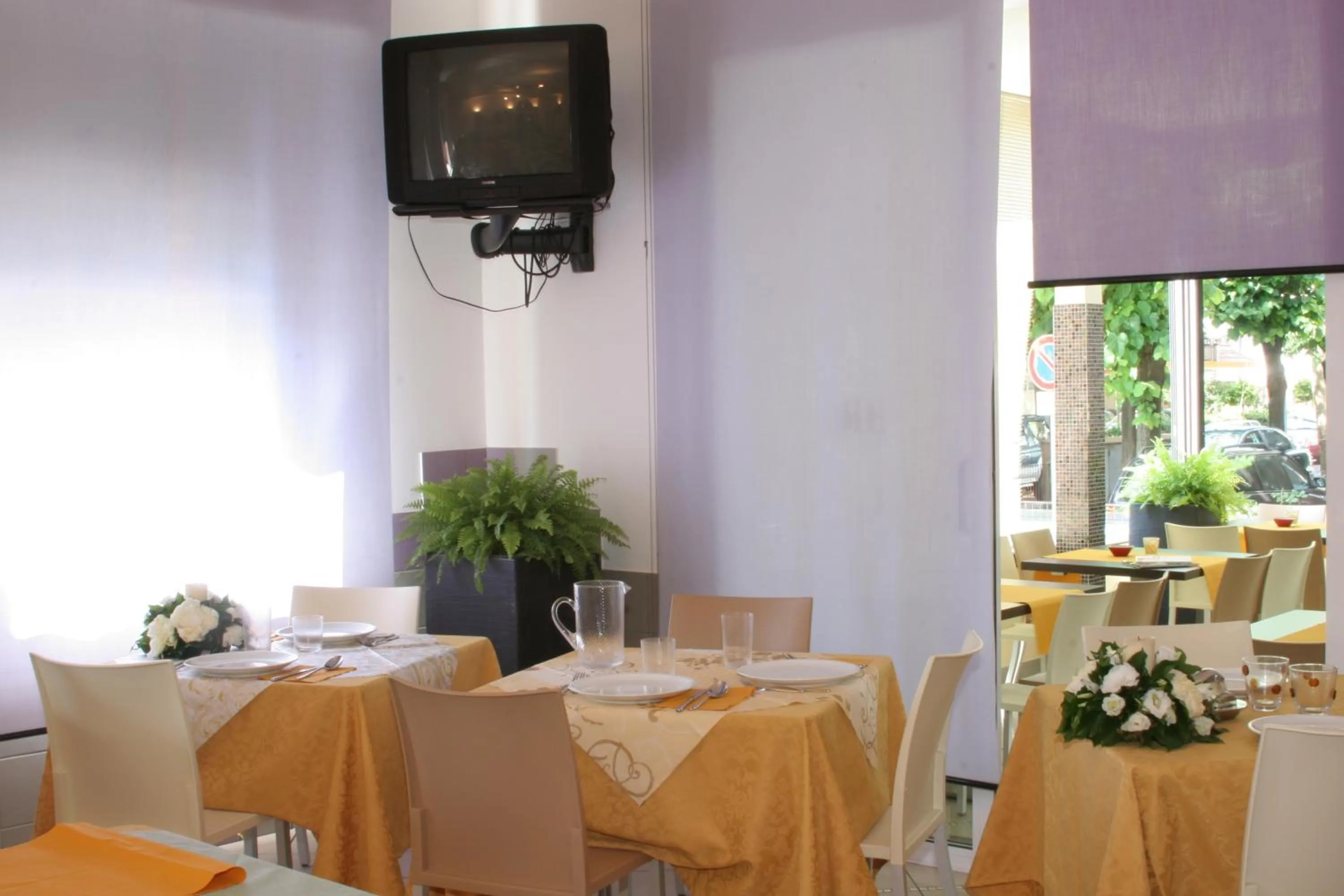 Restaurant/places to eat in Hotel Villa Rossi