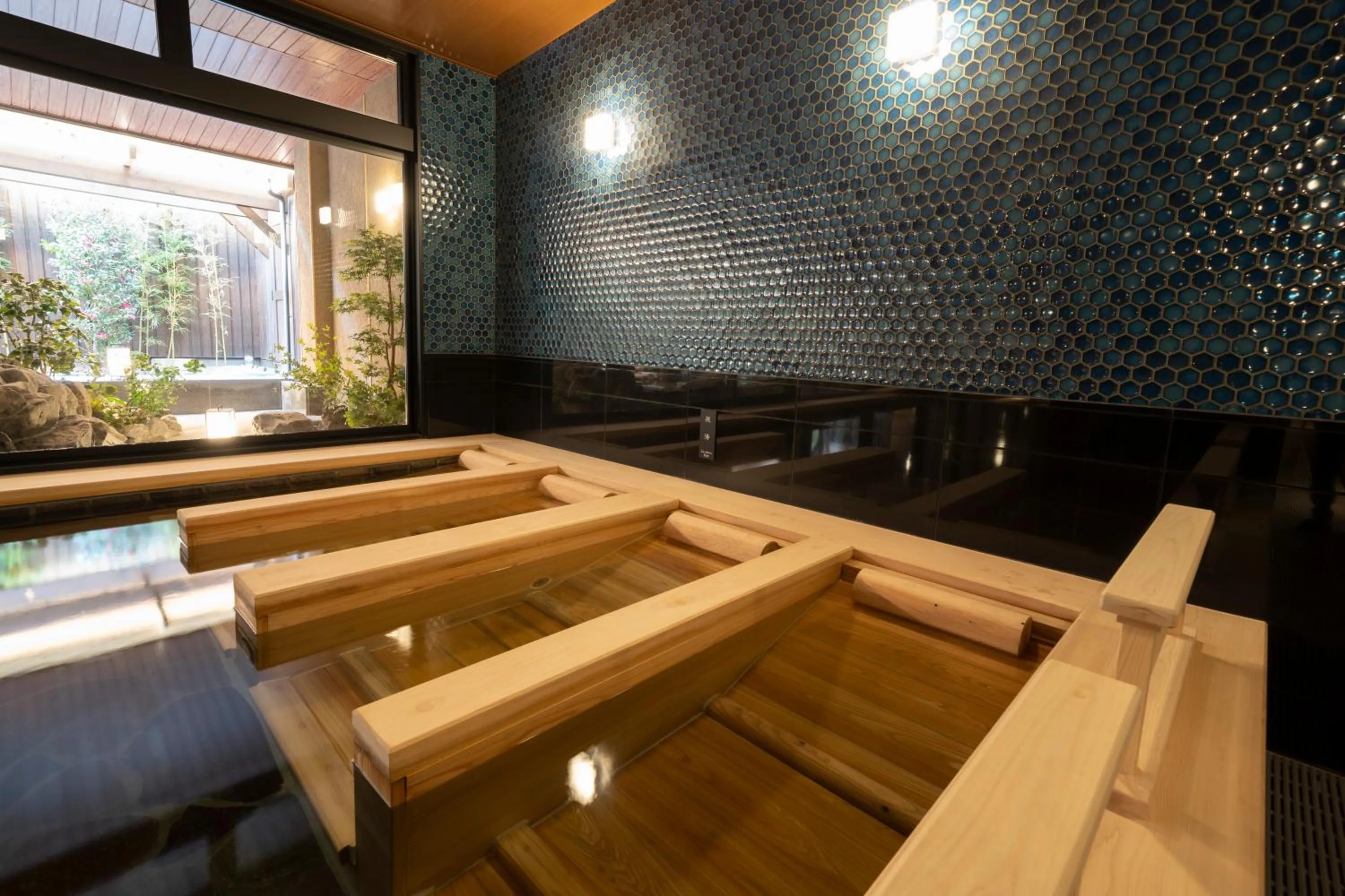 Public Bath in Kyoto Umekoji Kadensho