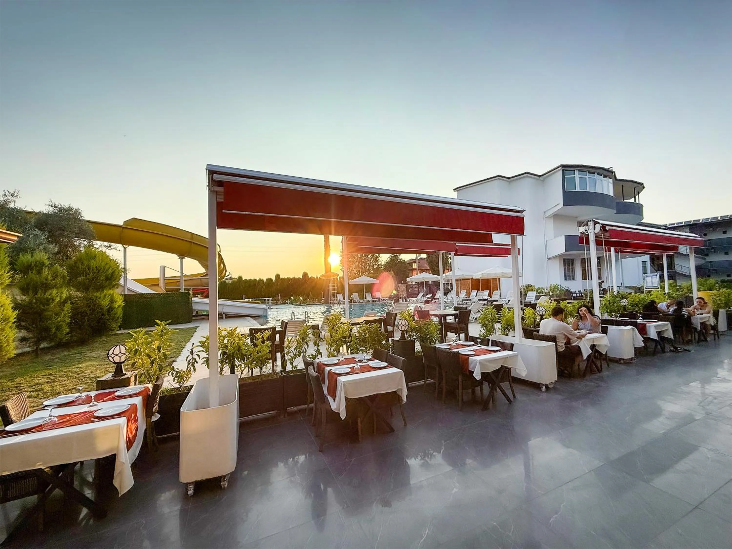 Restaurant/places to eat in ANYA RESORT HOTEL