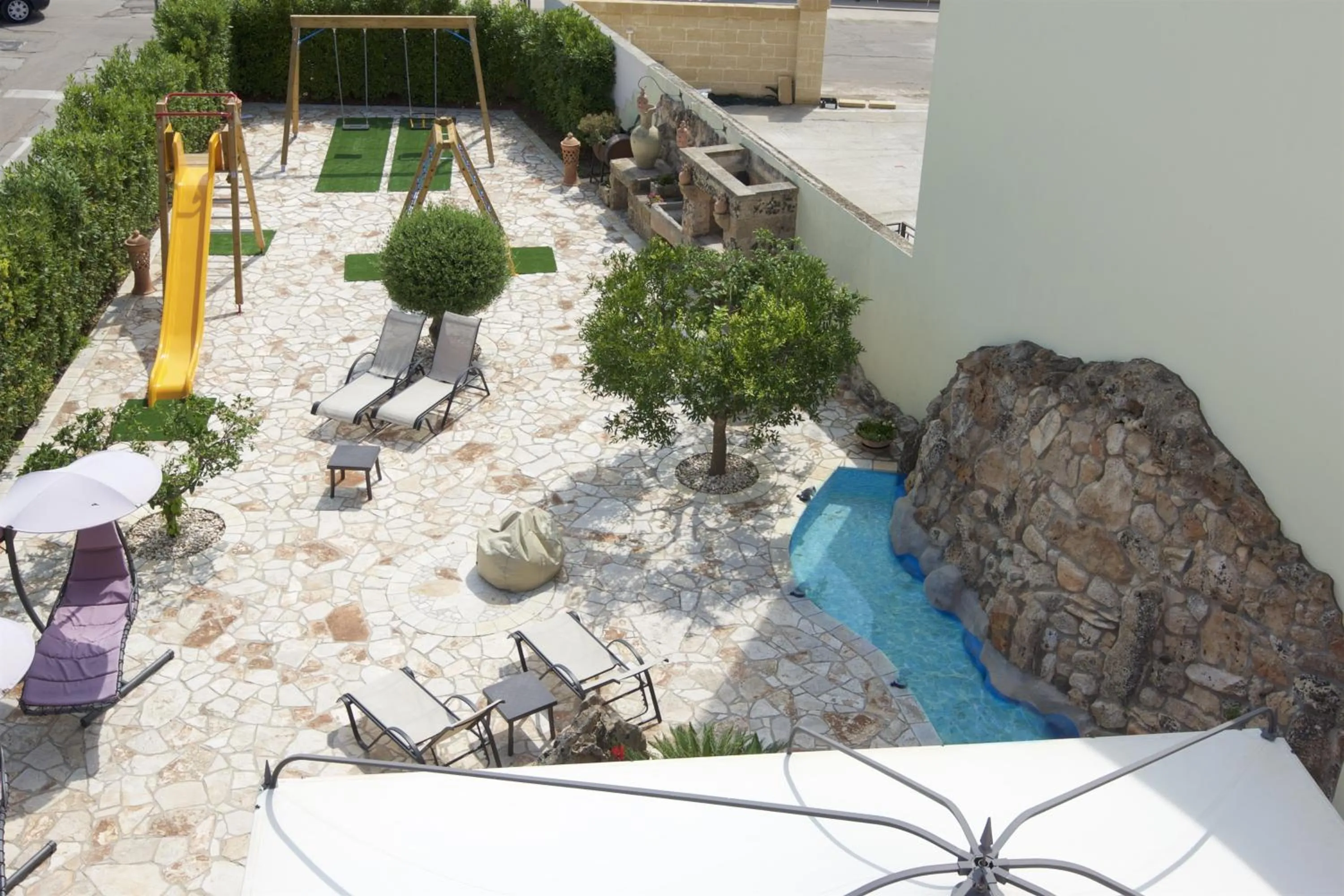 Patio in B&B NiloSira