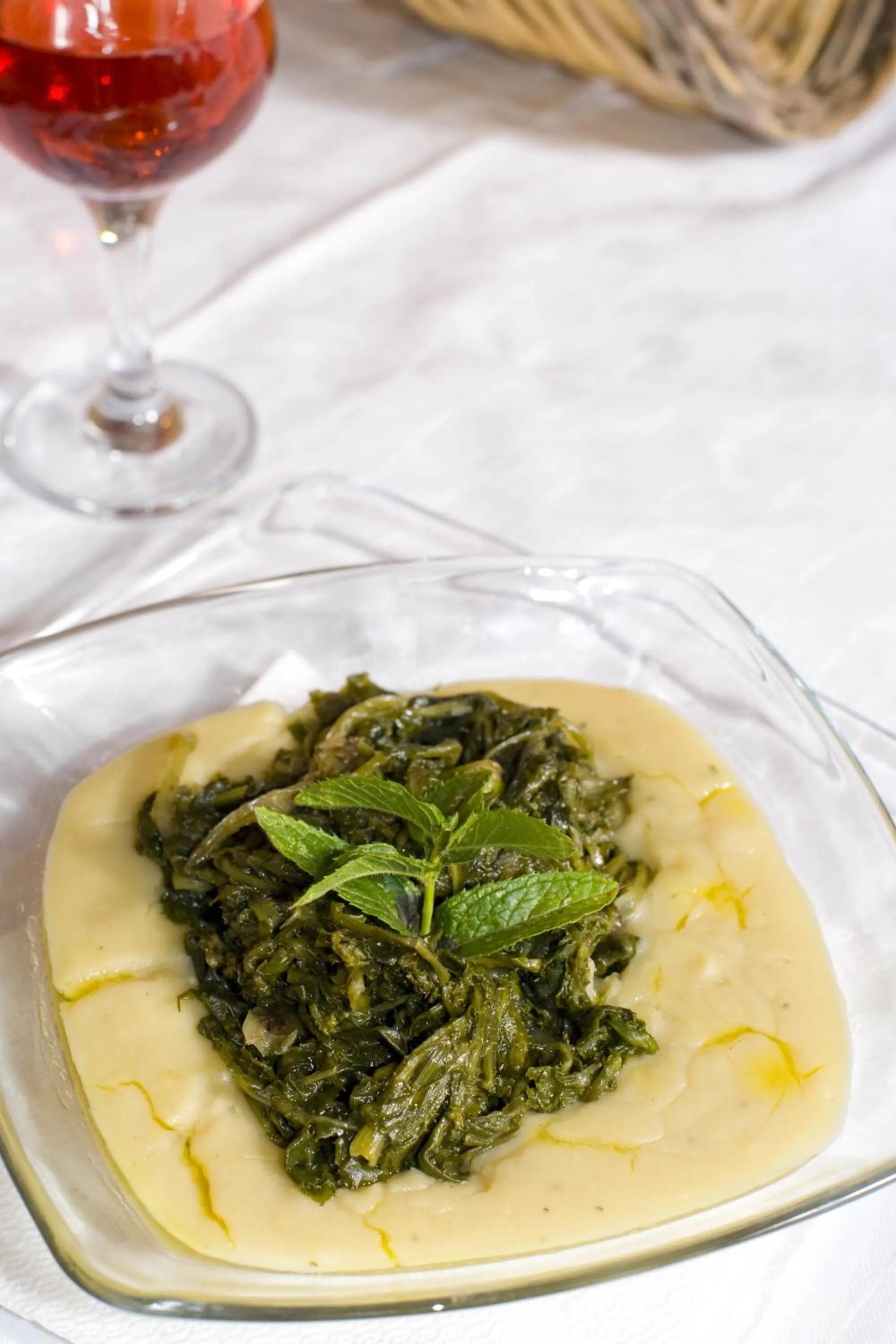 Restaurant/places to eat in B&B NiloSira