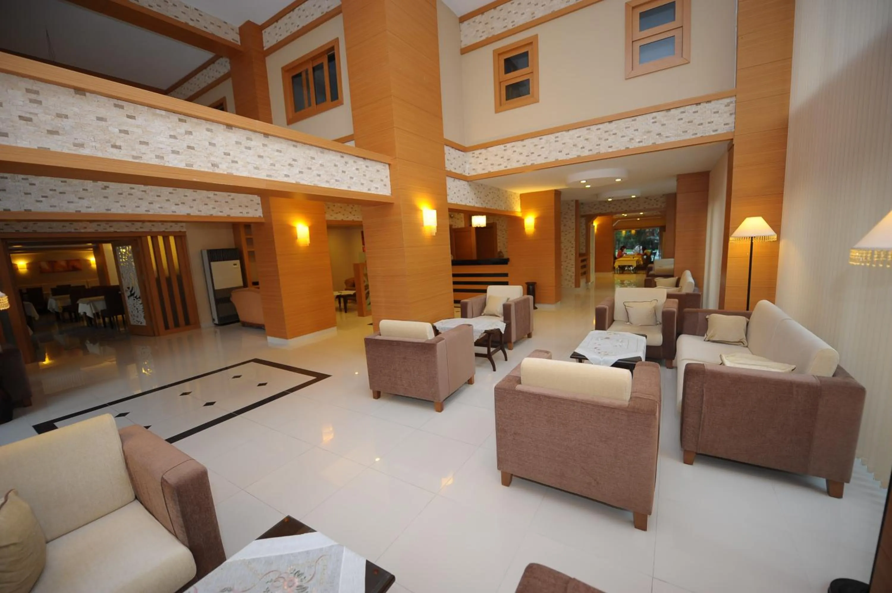 Lobby or reception in Suite Laguna Otel