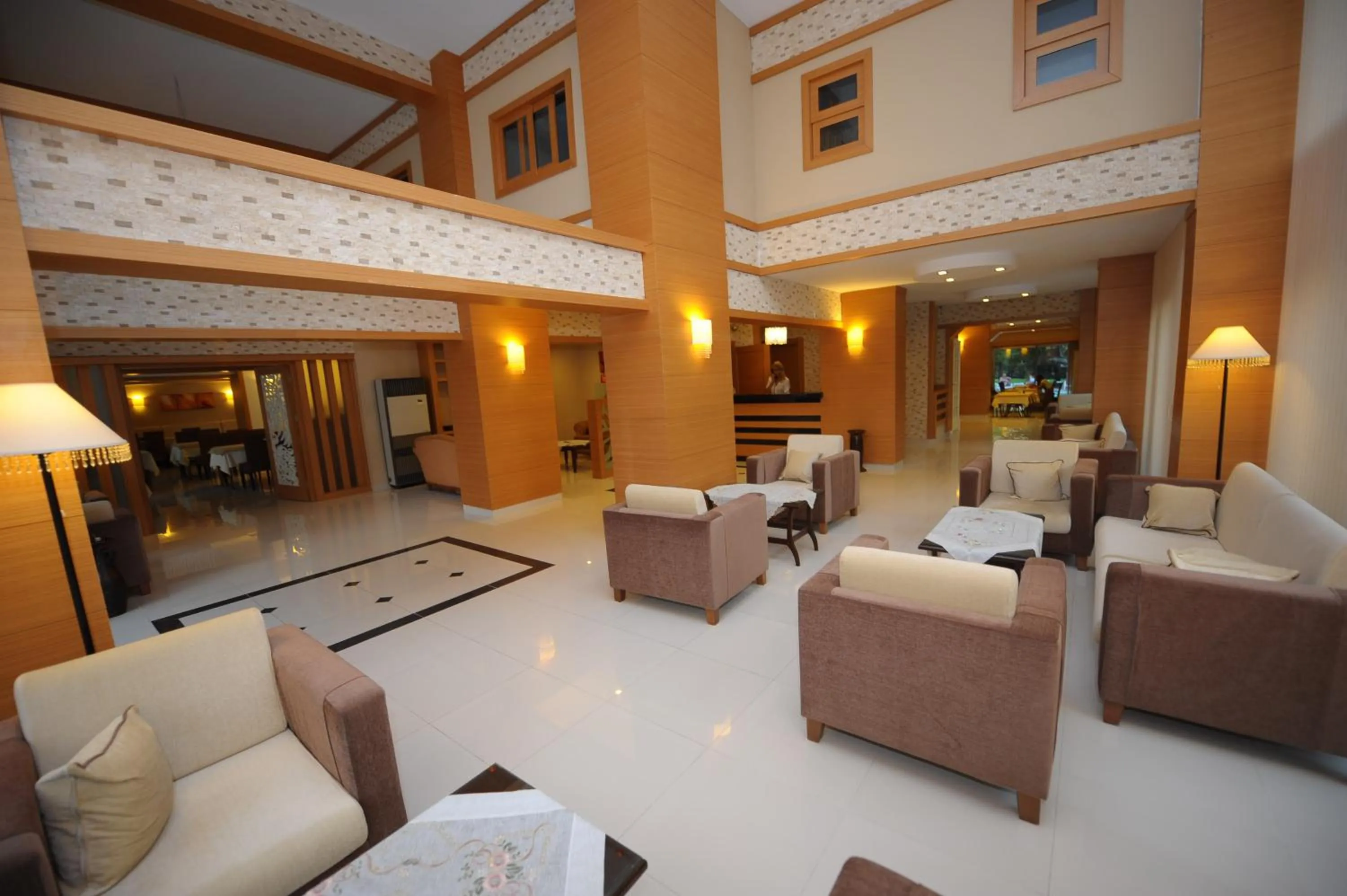 Lobby or reception in Suite Laguna Otel