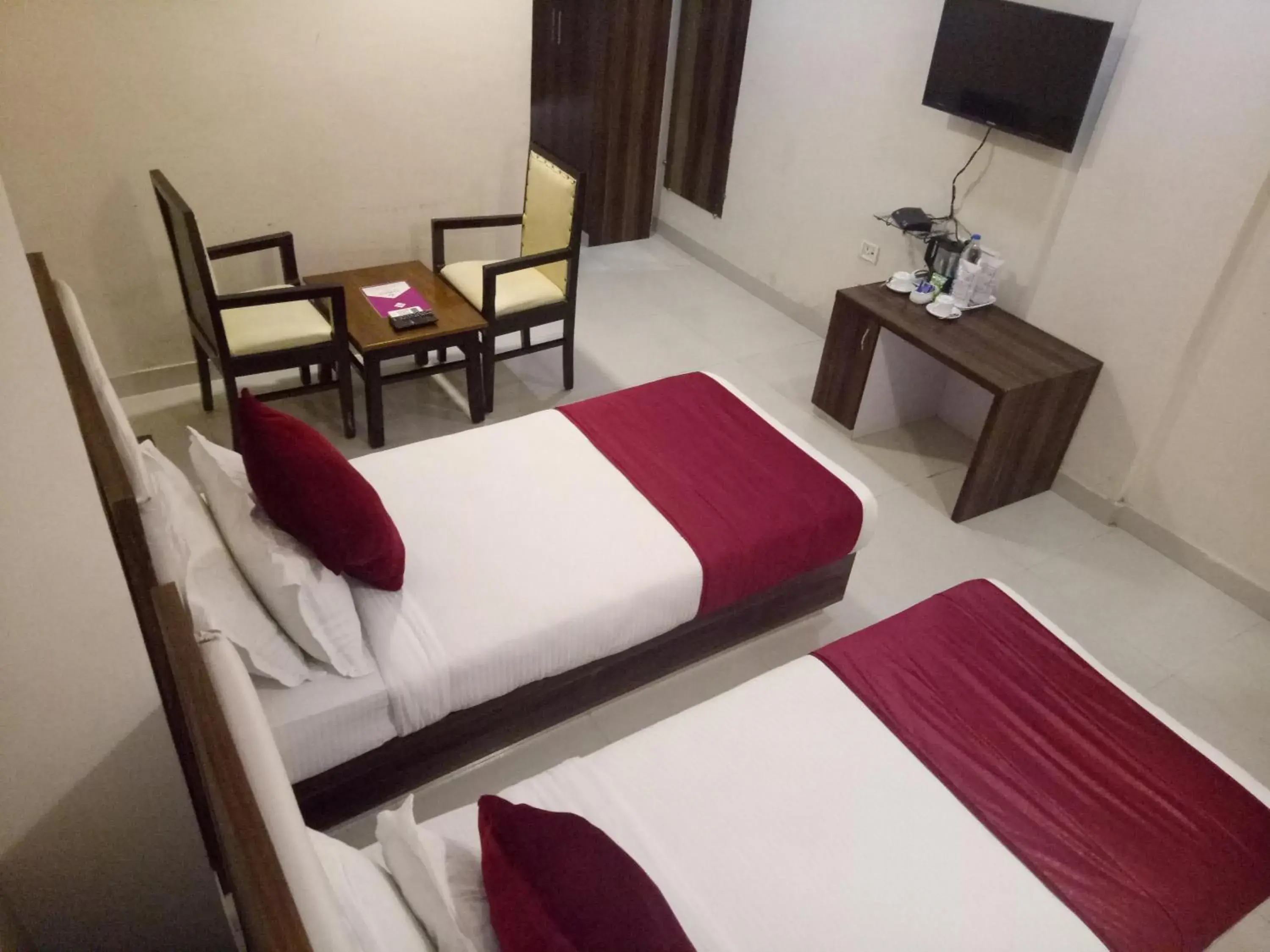 Double or Twin Room - single occupancy in Chinmaye Inn Double or Twin Room - single occupancy in Chinmaye Inn