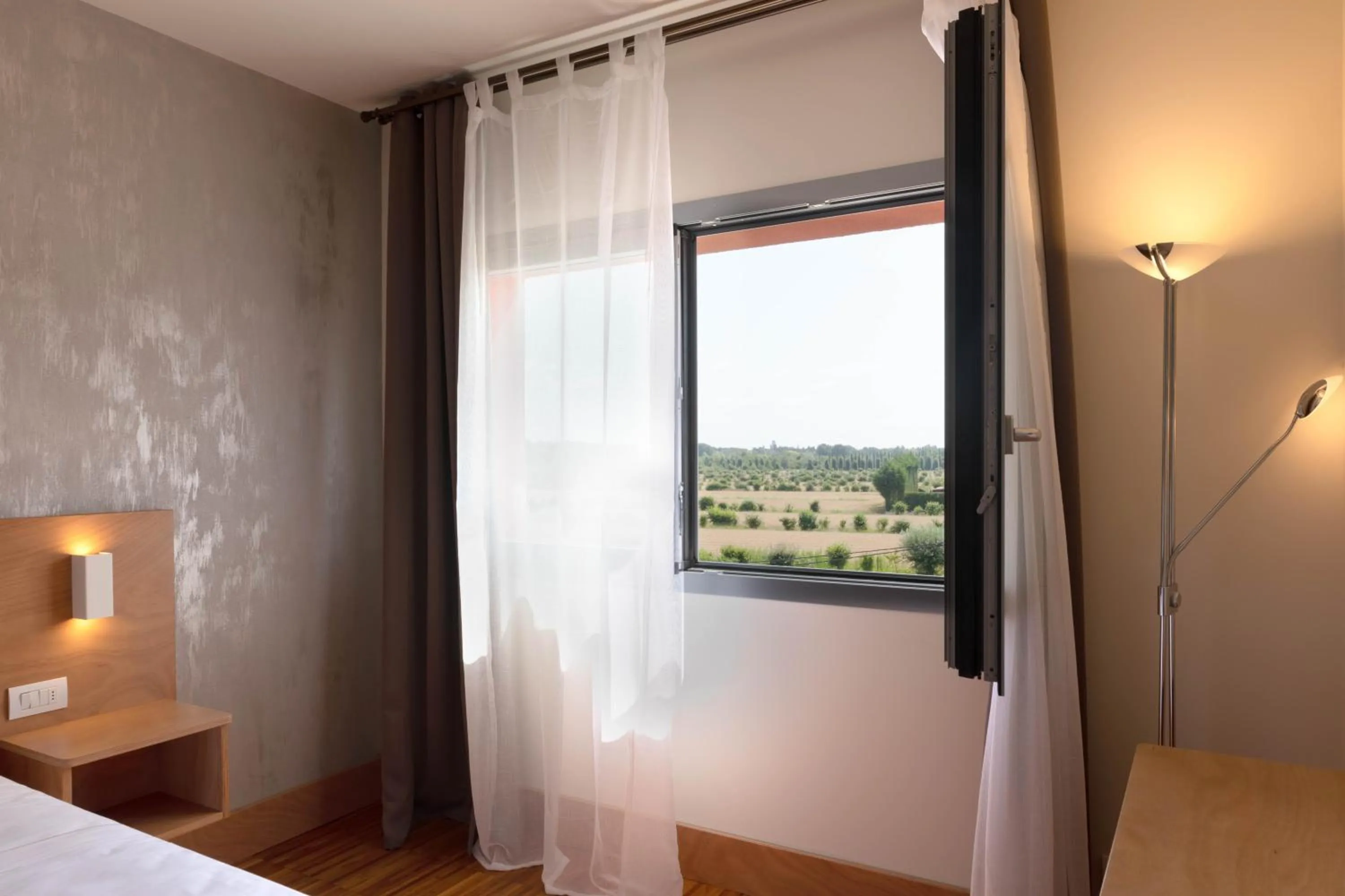 Bedroom, Bed in Torre Antica Venice Airport Hotel