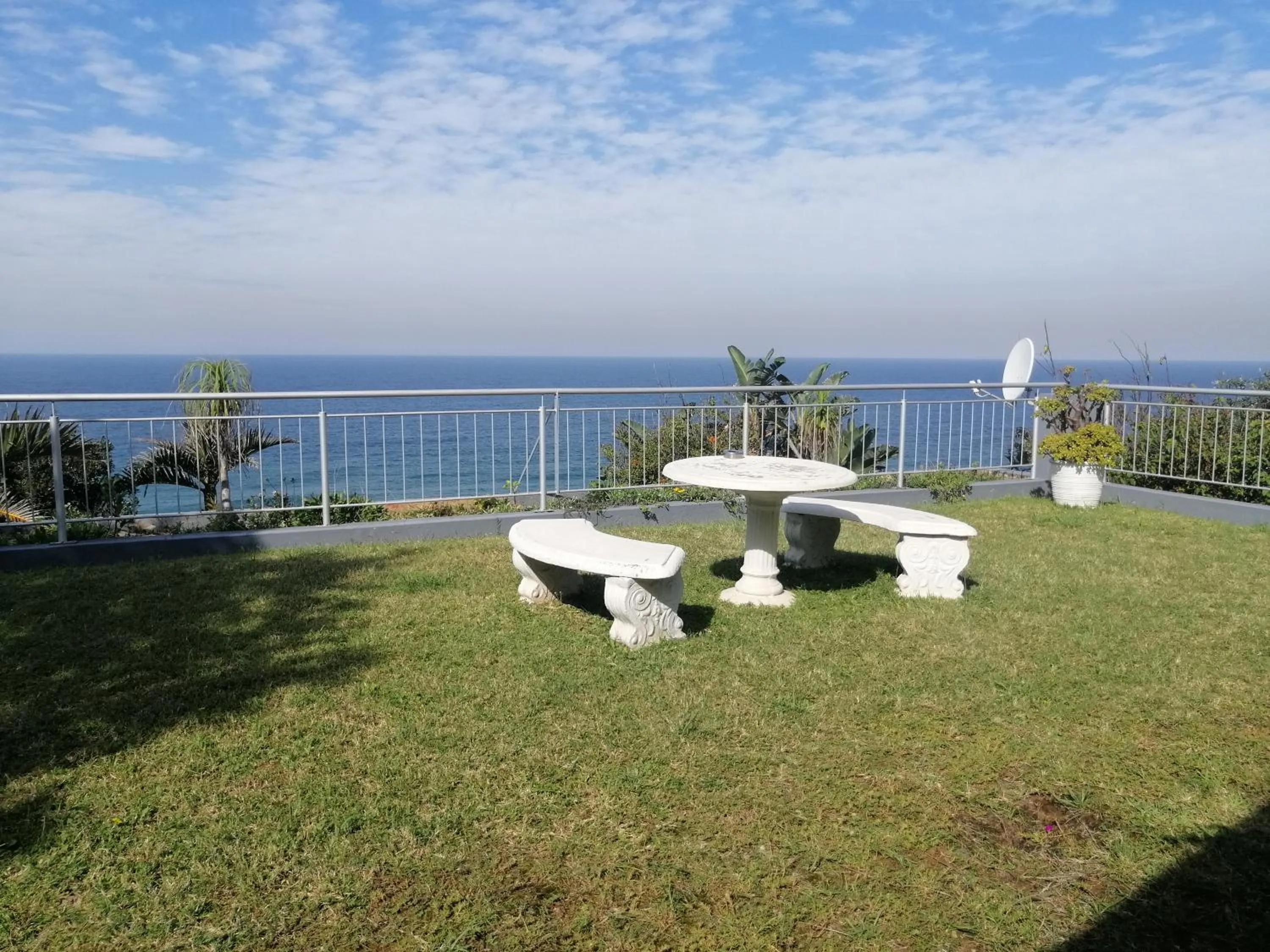 Garden in Dolphin Point B&B