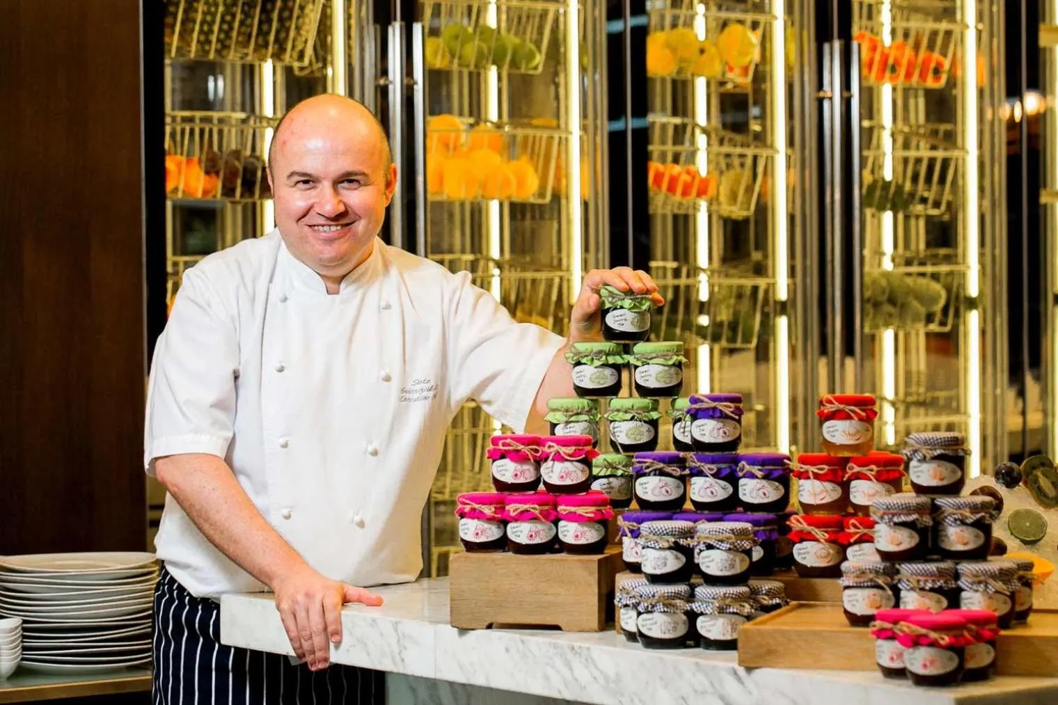 Restaurant/places to eat in Hilton Kyiv