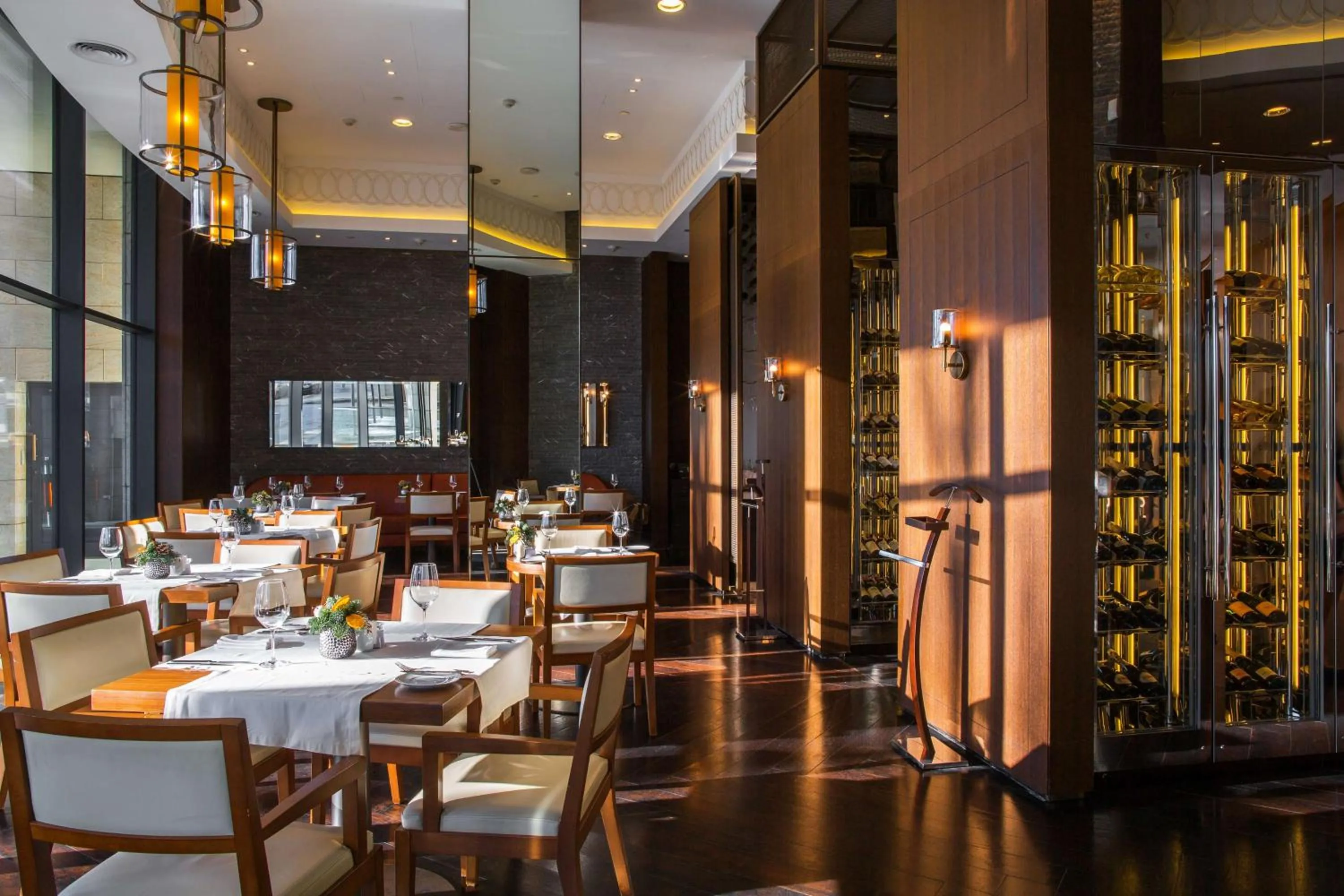 Restaurant/places to eat in Hilton Kyiv