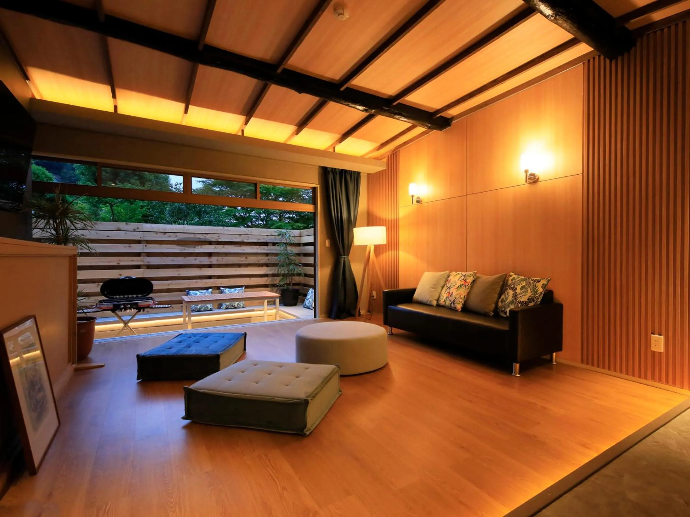 Living room in SPRINGS VILLAGE 足柄 丹沢温泉リゾート＆グランピング