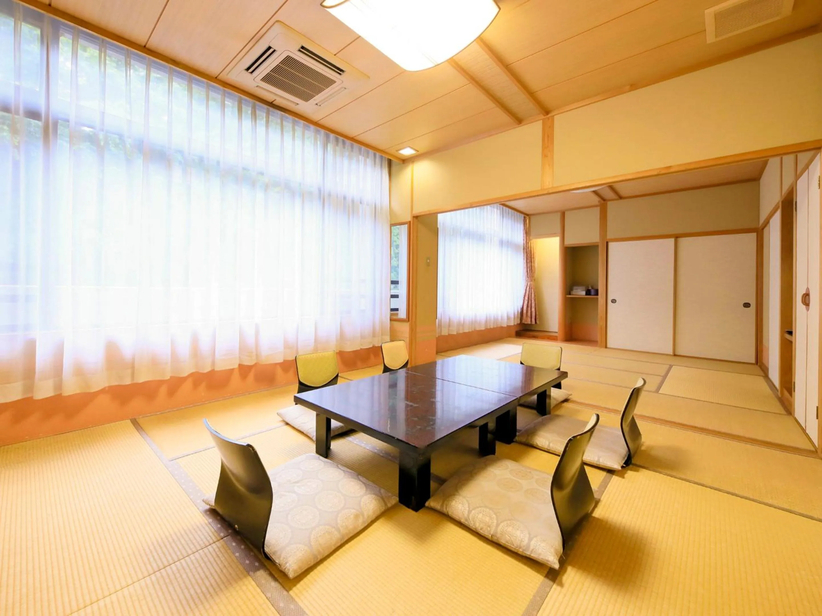 Photo of the whole room in SPRINGS VILLAGE 足柄 丹沢温泉リゾート＆グランピング