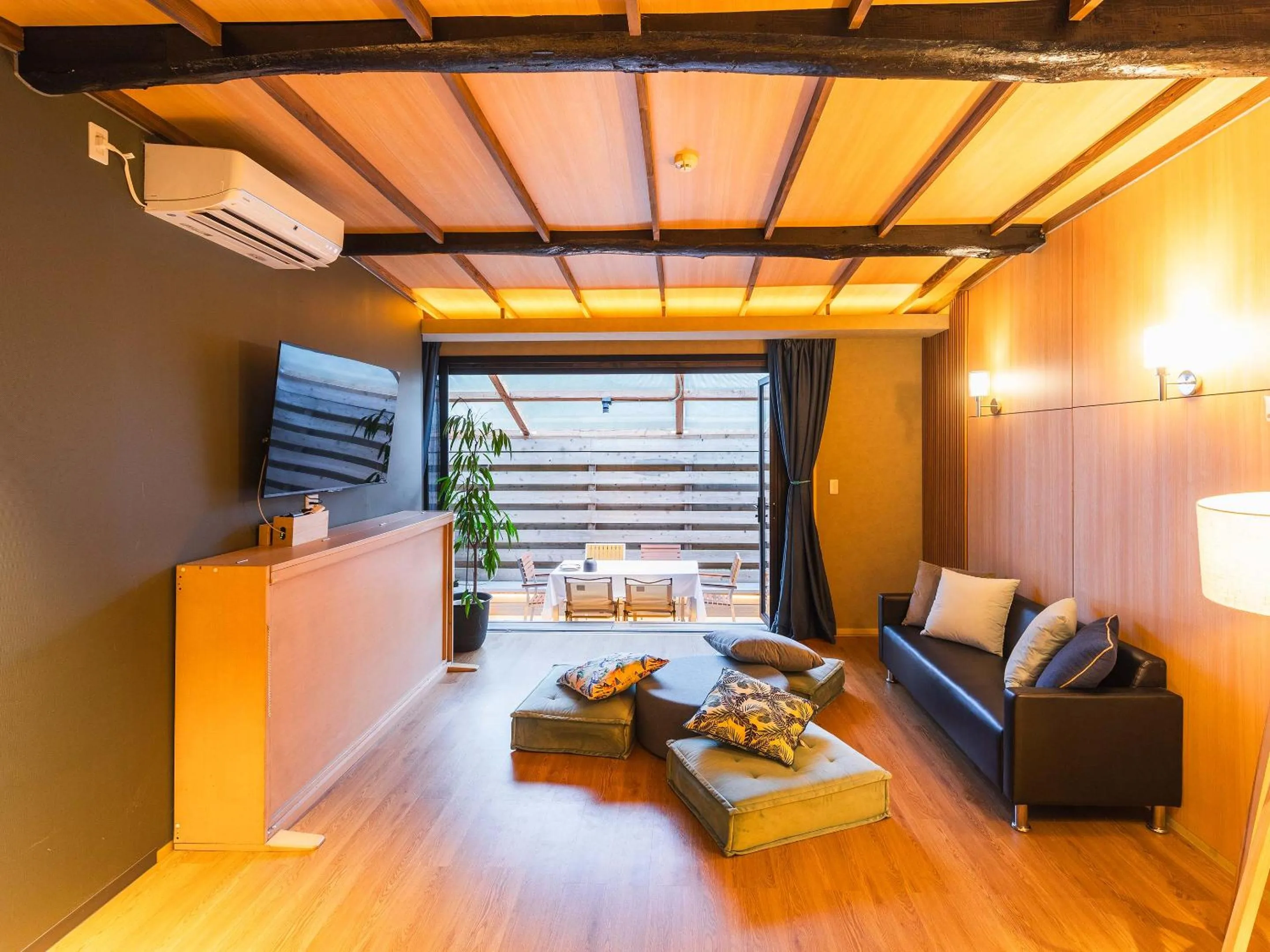 Living room in SPRINGS VILLAGE 足柄 丹沢温泉リゾート＆グランピング