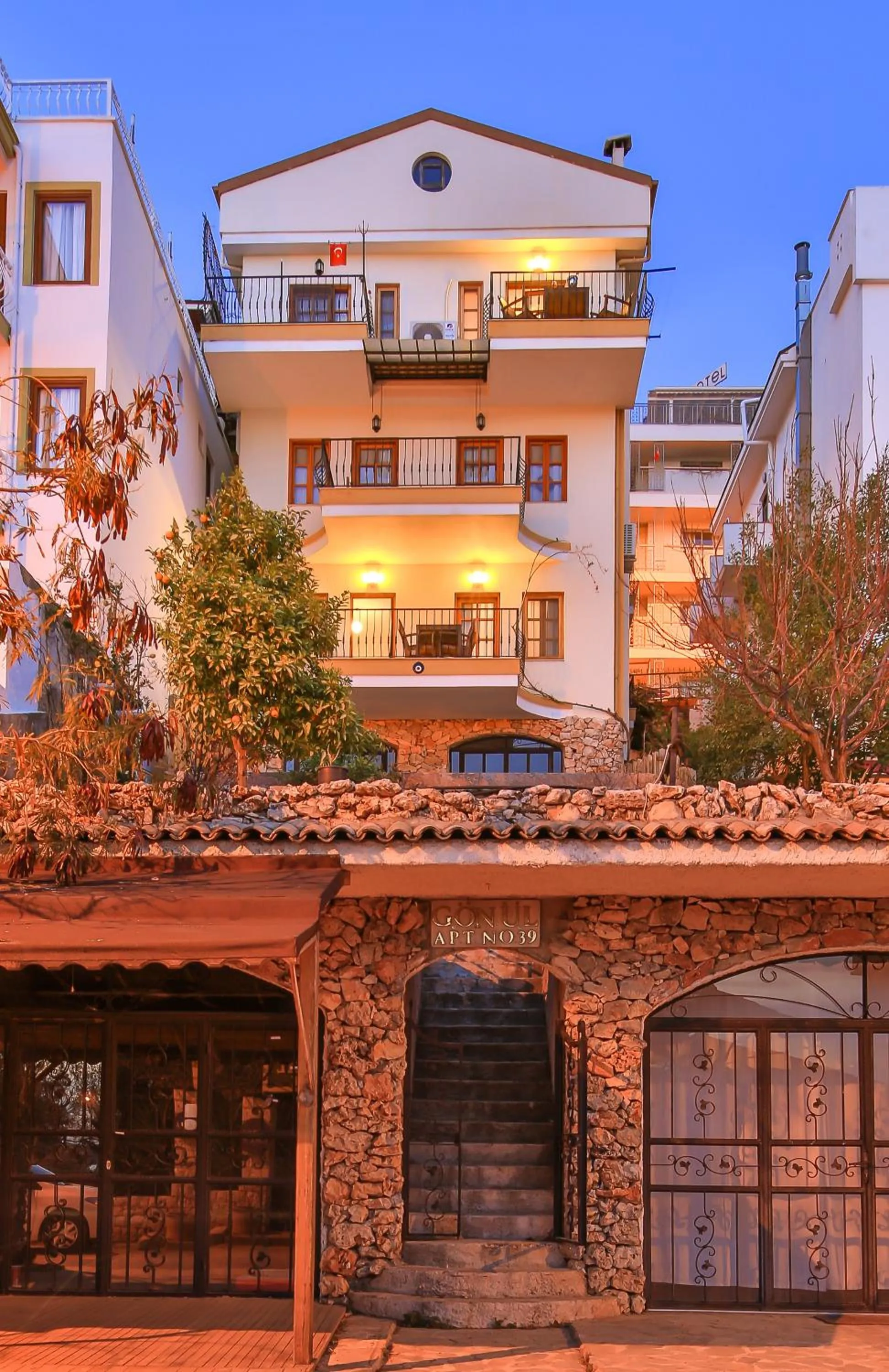 Facade/entrance in Hotel Kayahan