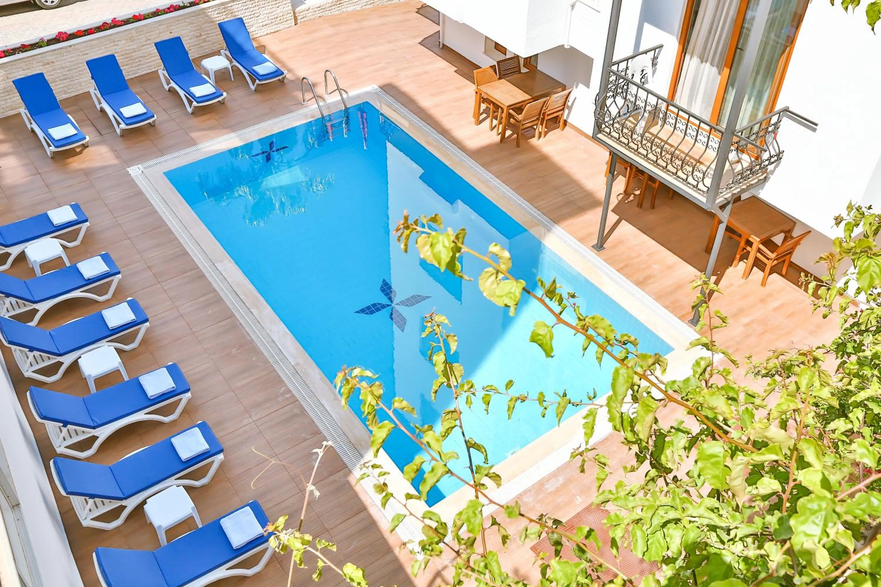 Swimming pool in Hotel Kayahan