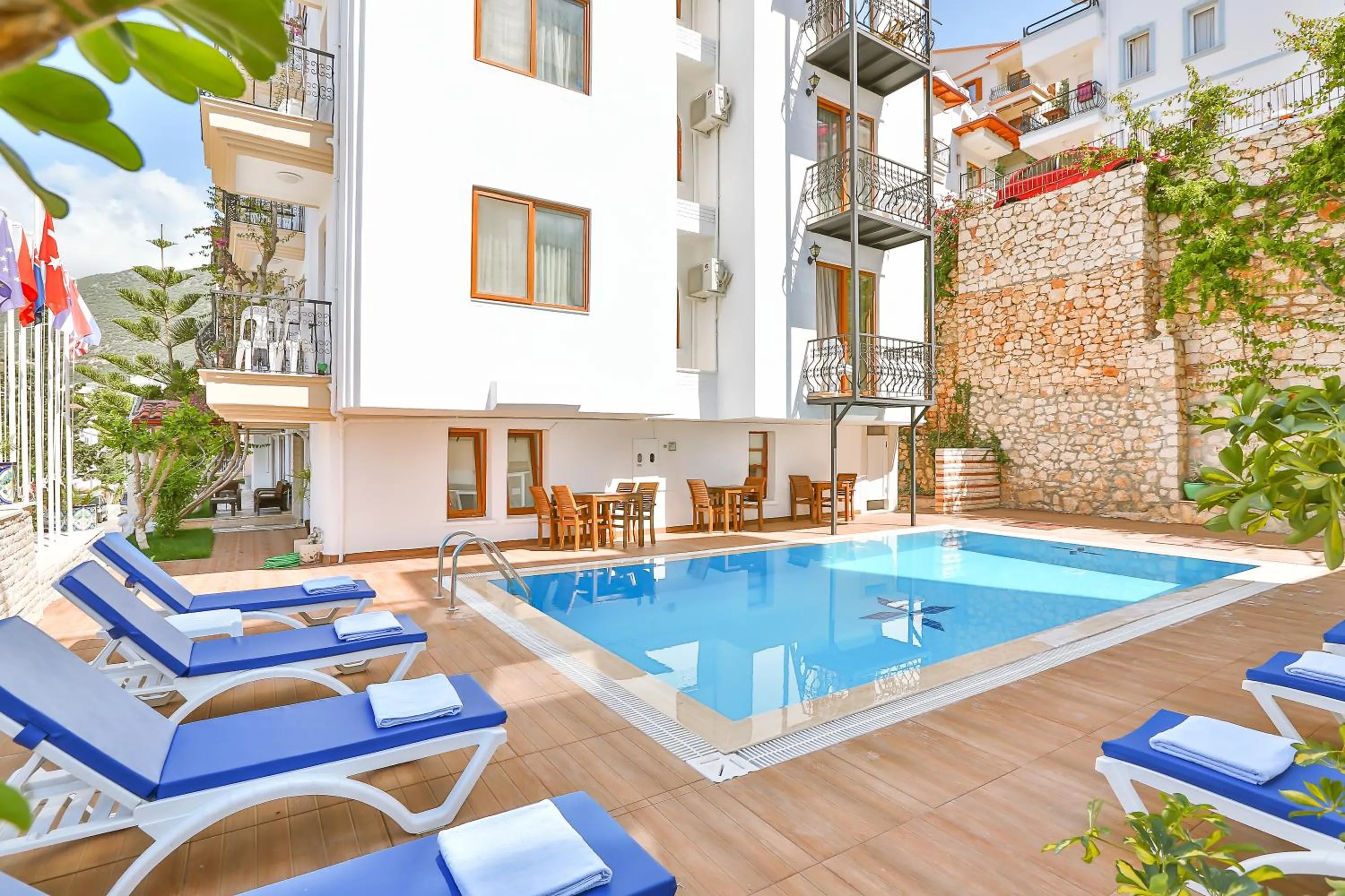 Swimming pool in Hotel Kayahan