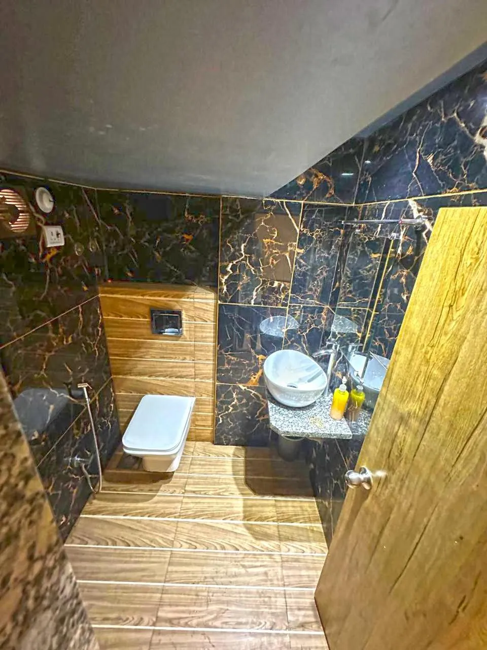 Toilet in Hotel Mourya Residency