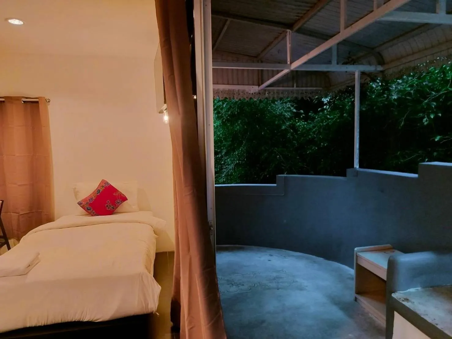 Bed in THANSILA Resort