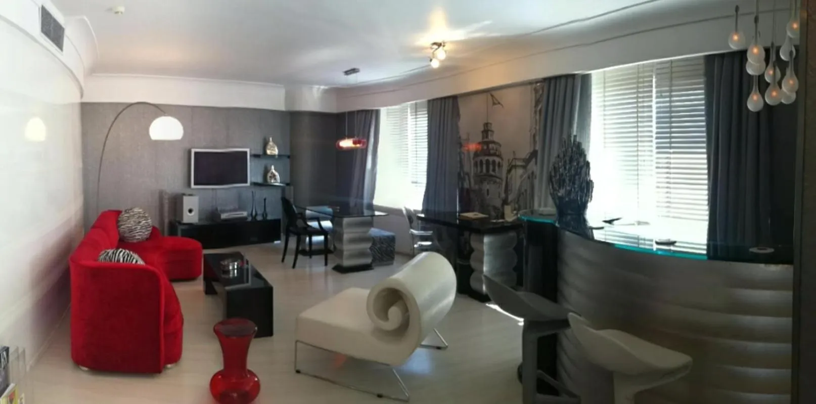 TV and multimedia in Surmeli Istanbul Hotel