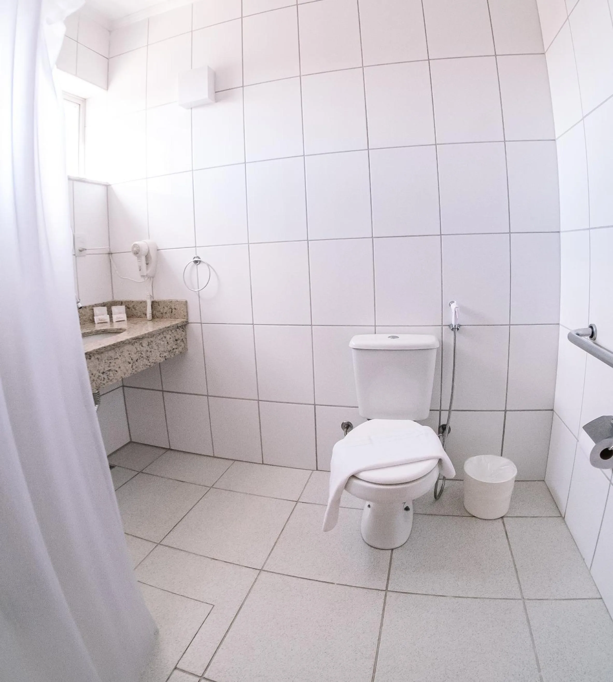 Bathroom in Ferian Plaza Hotel