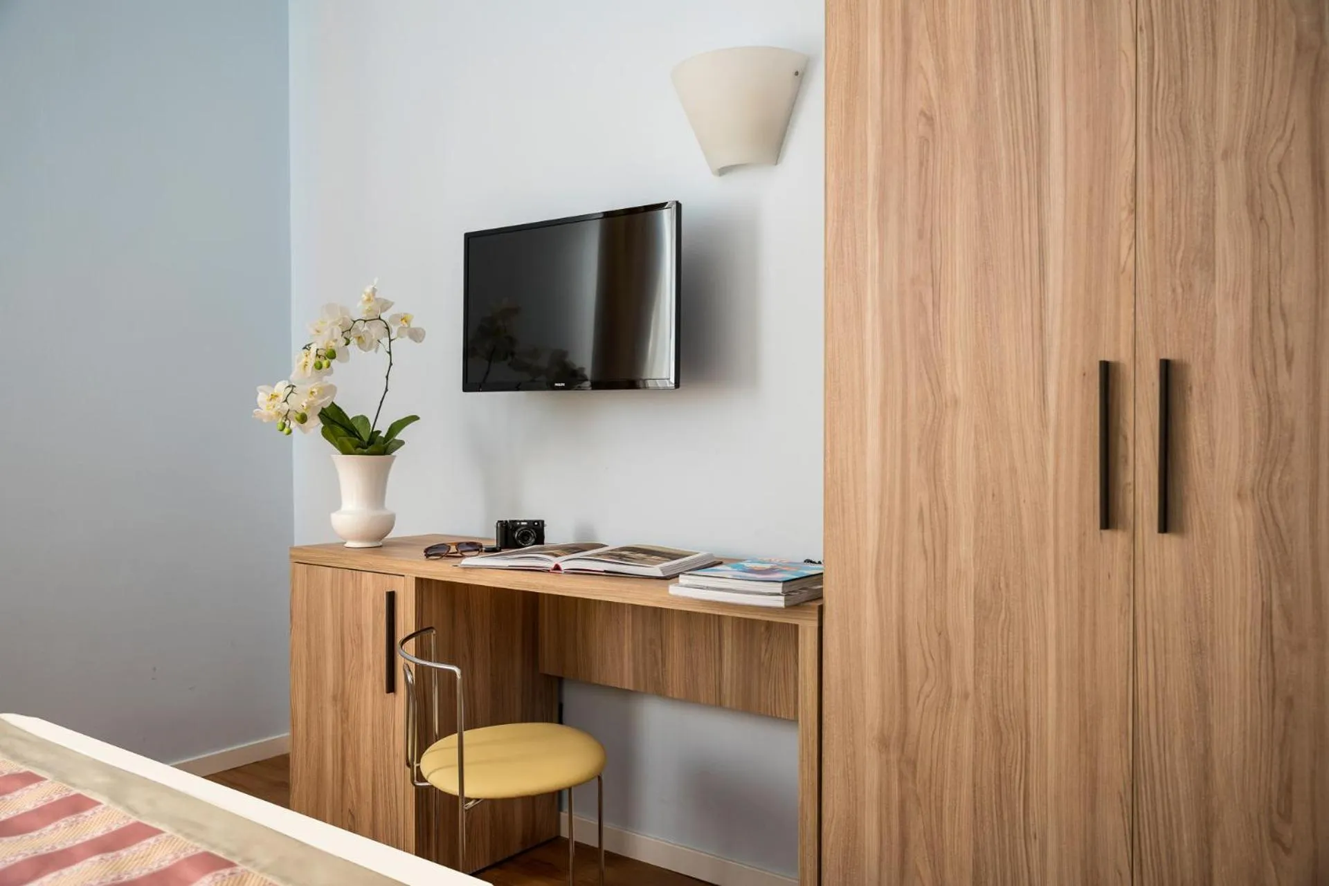 TV and multimedia in Hotel Re Enzo