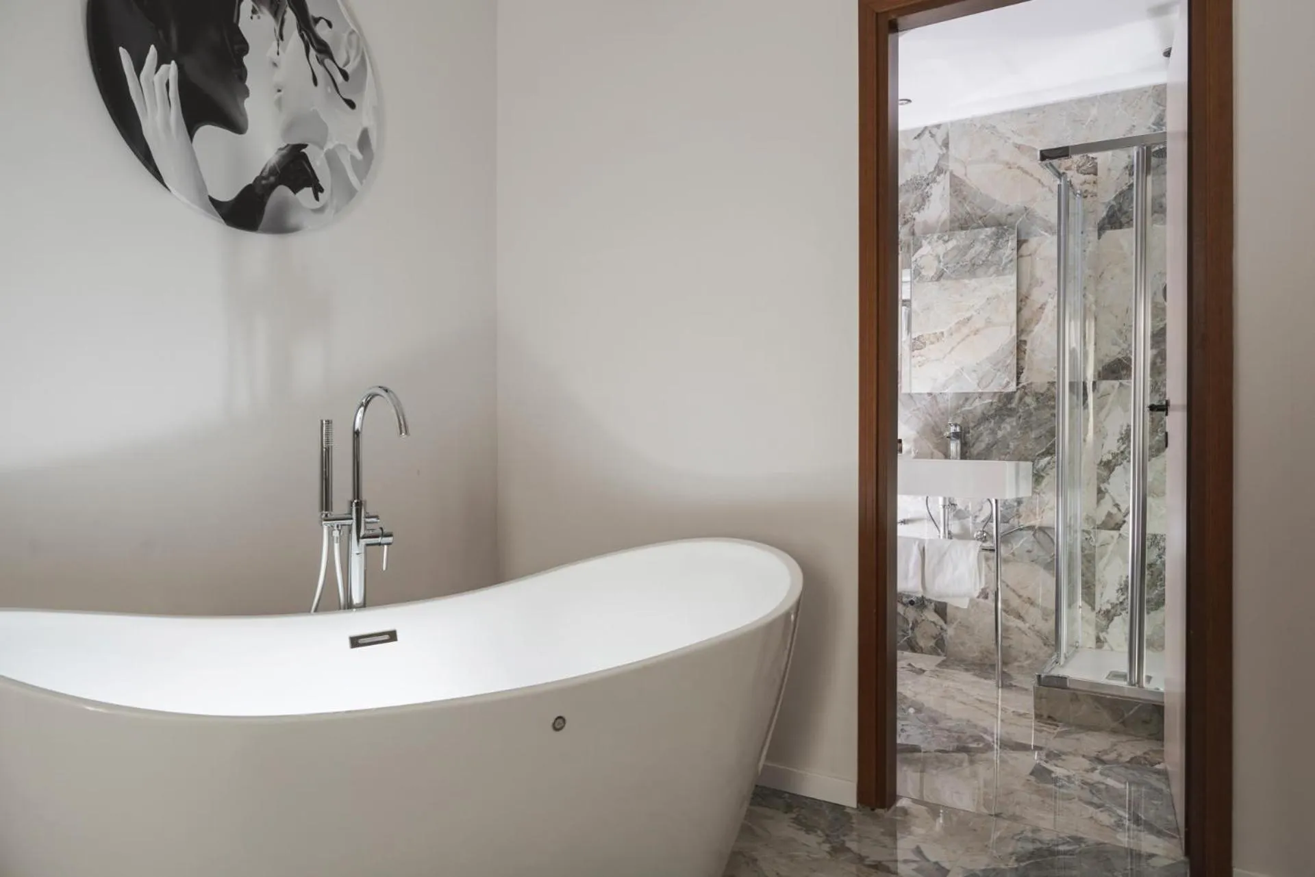 Hot Tub in Hotel Re Enzo