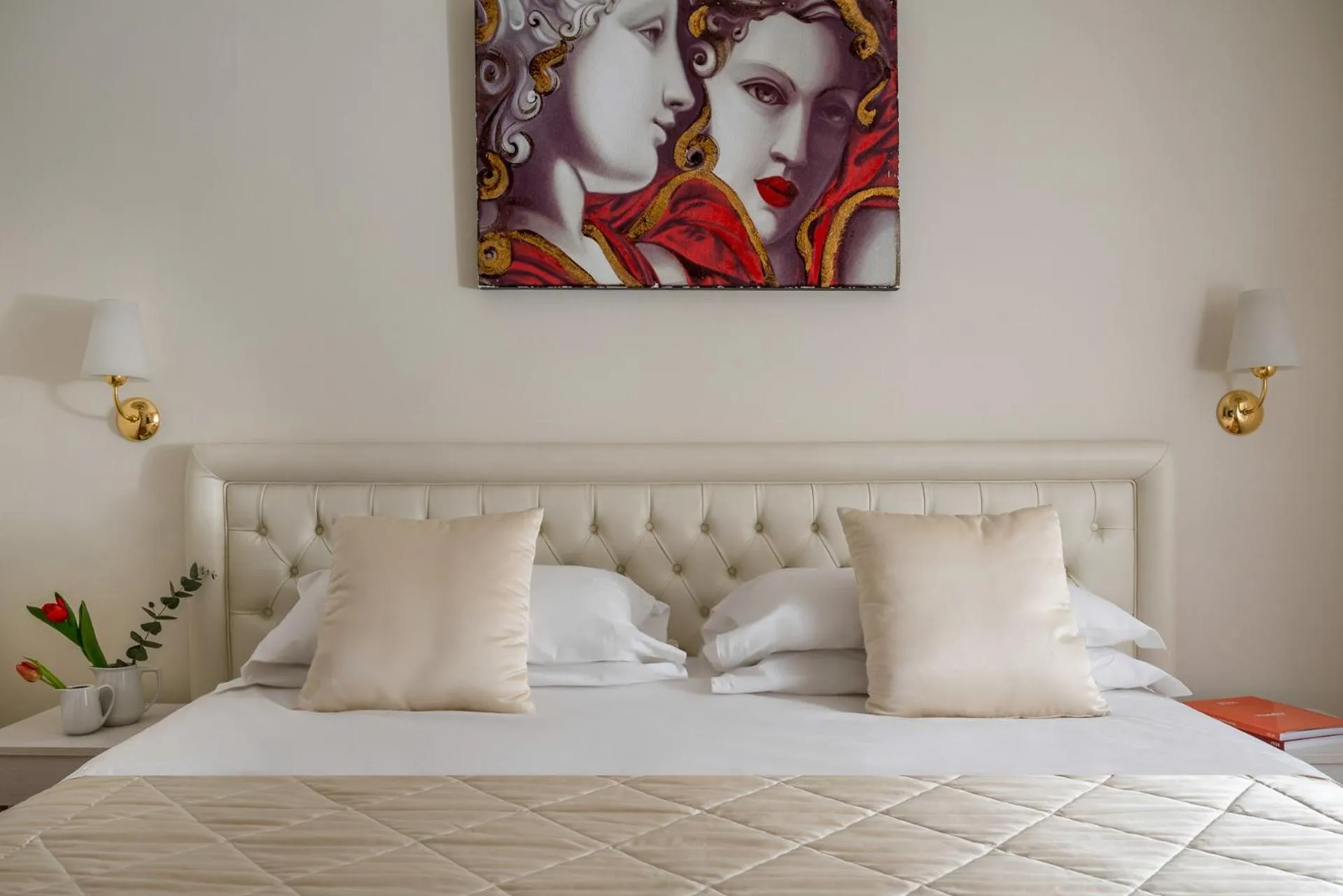 Photo of the whole room, Bed in Hotel Re Enzo