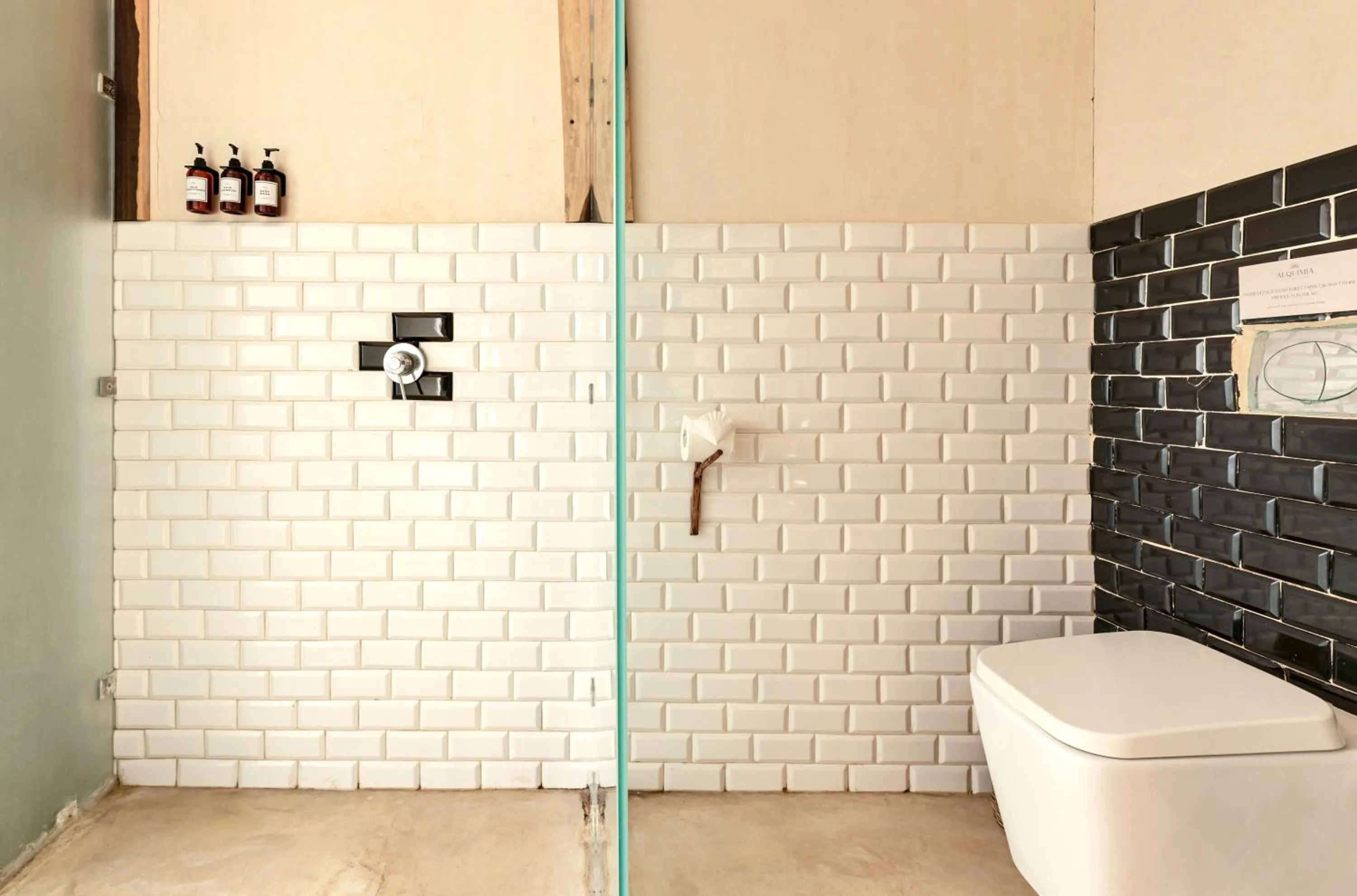 Shower in Alquimia Hotel Boutique