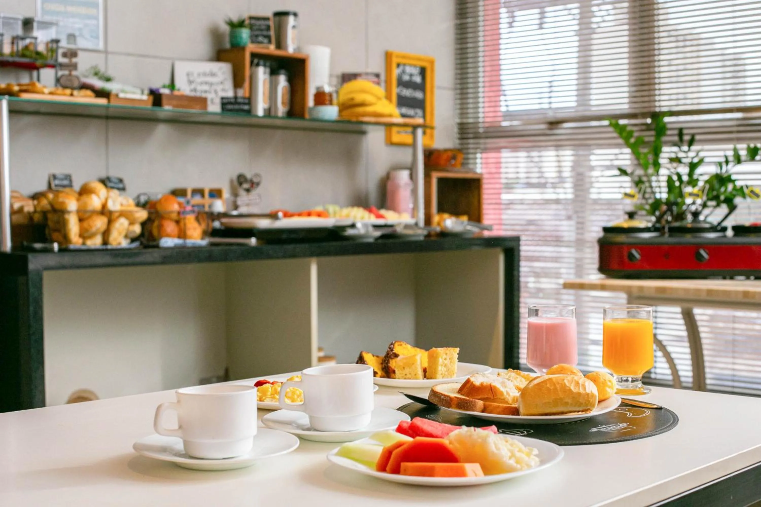 Breakfast in I-Hotel Piracicaba