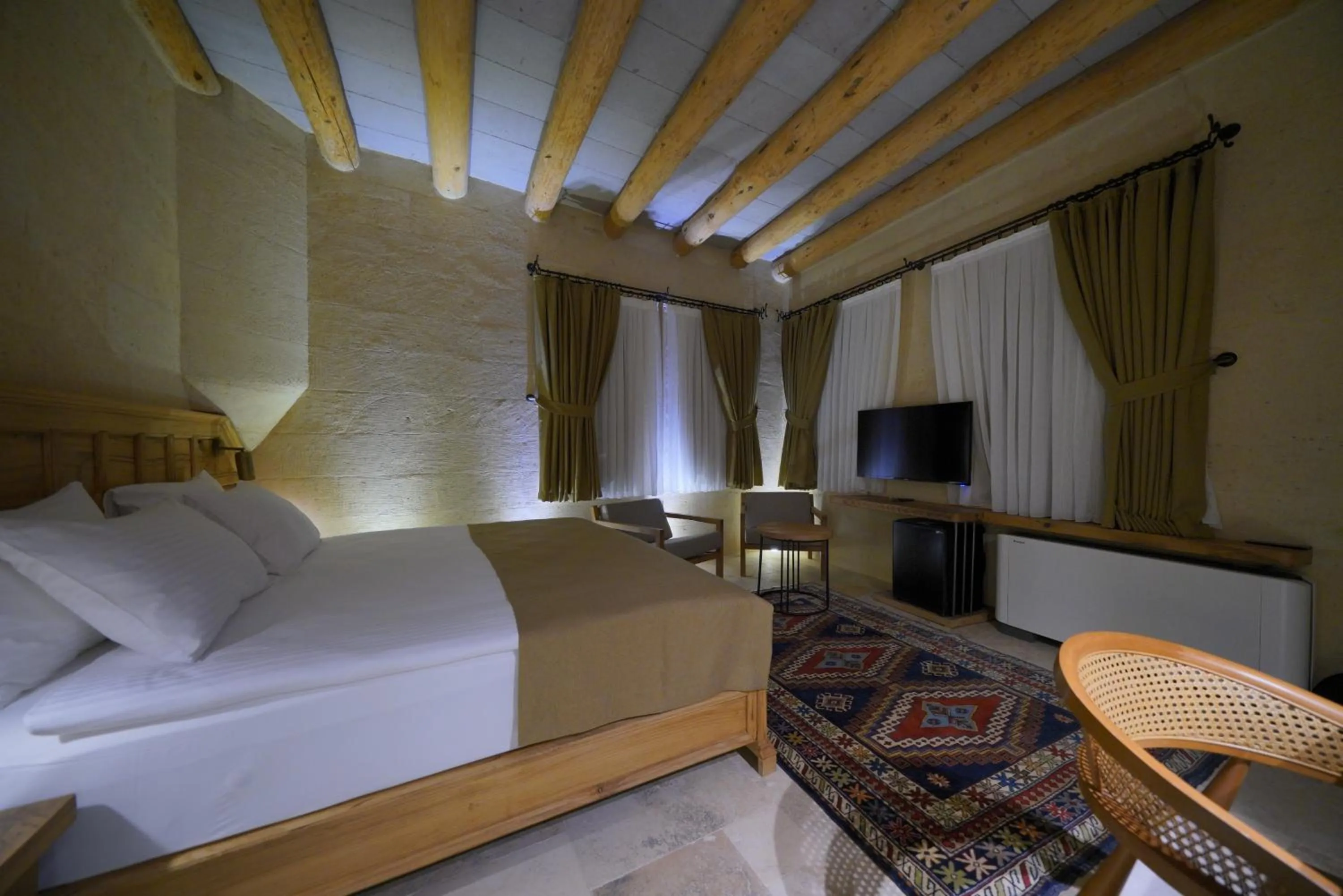 Bed in Kappadoks Cave Hotel