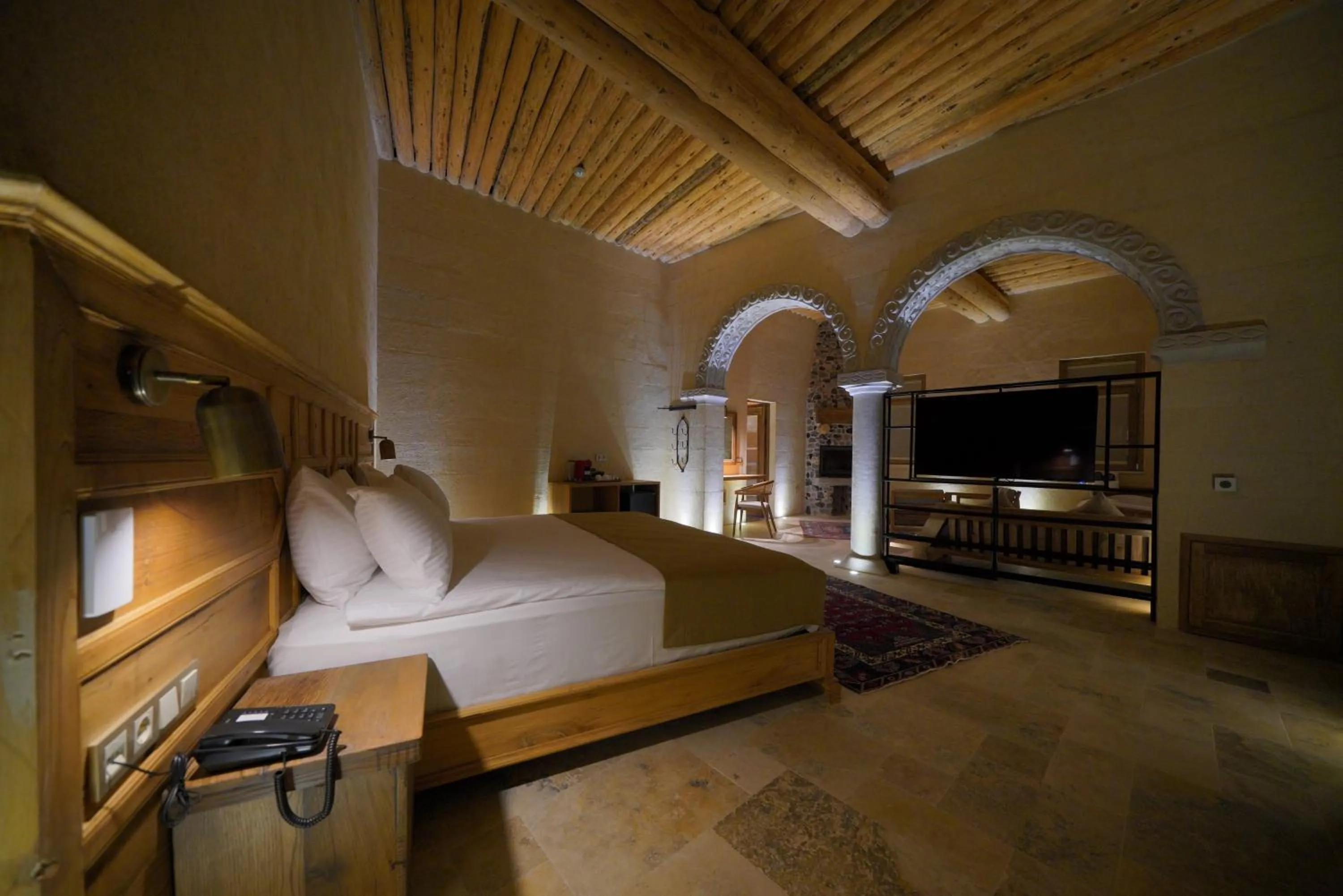 Bed in Kappadoks Cave Hotel