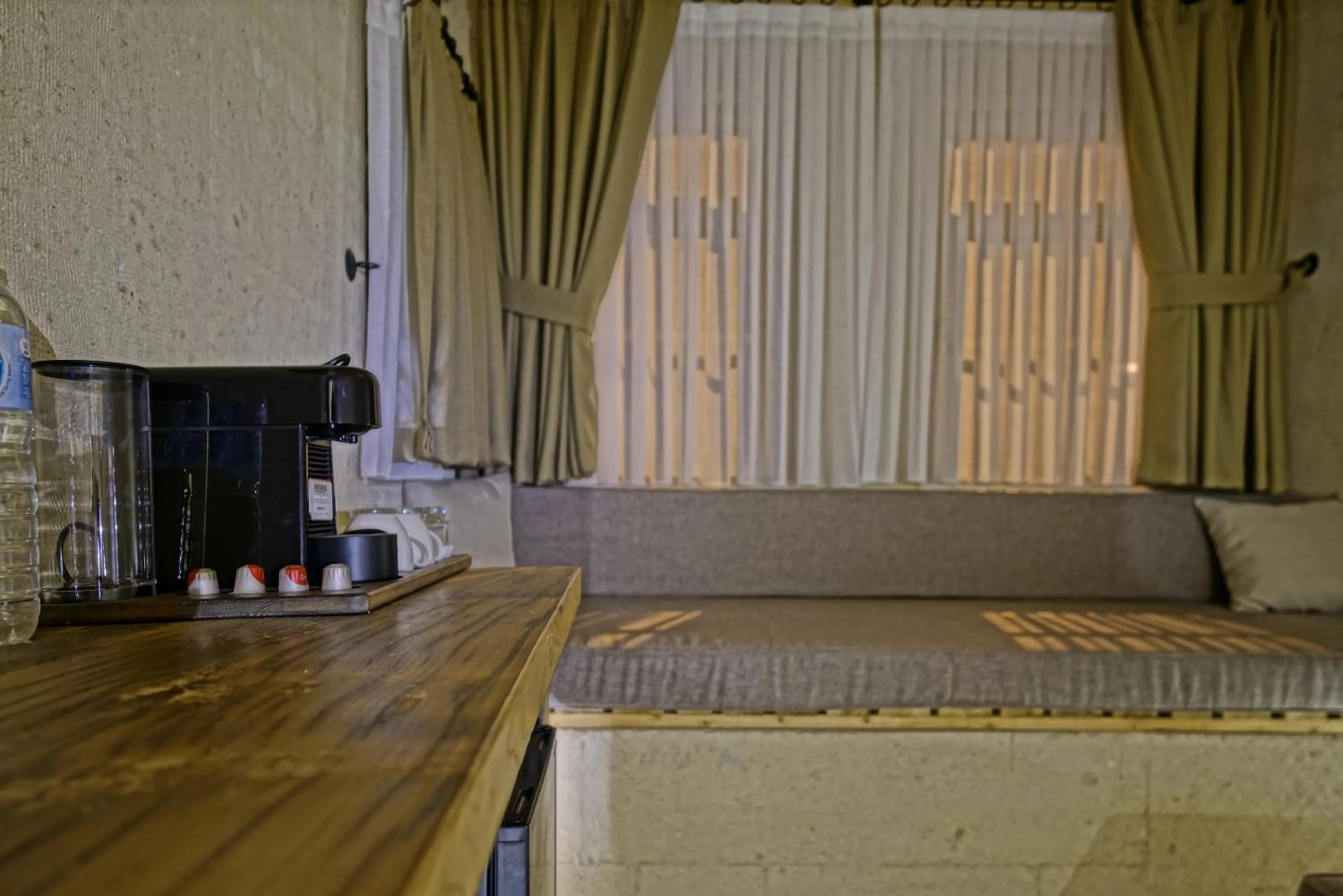 Coffee/tea facilities, Bed in Kappadoks Cave Hotel