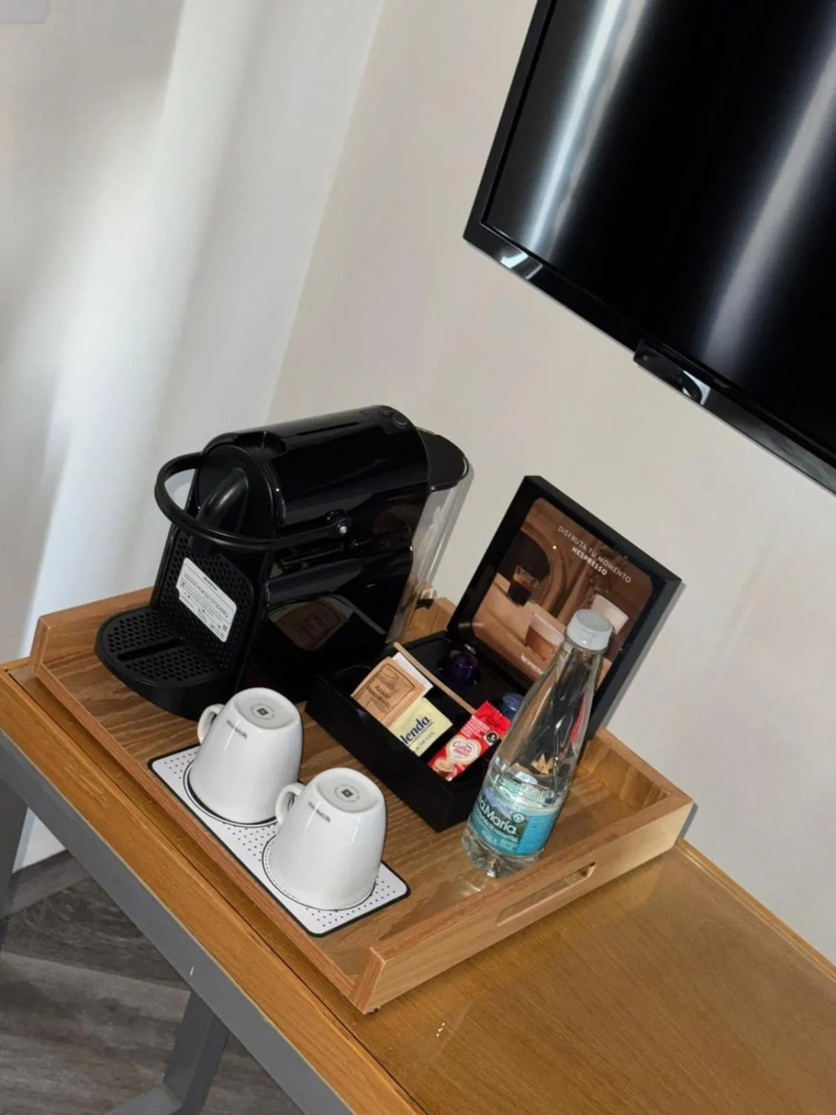 Coffee/tea facilities in Hotel Perla Central