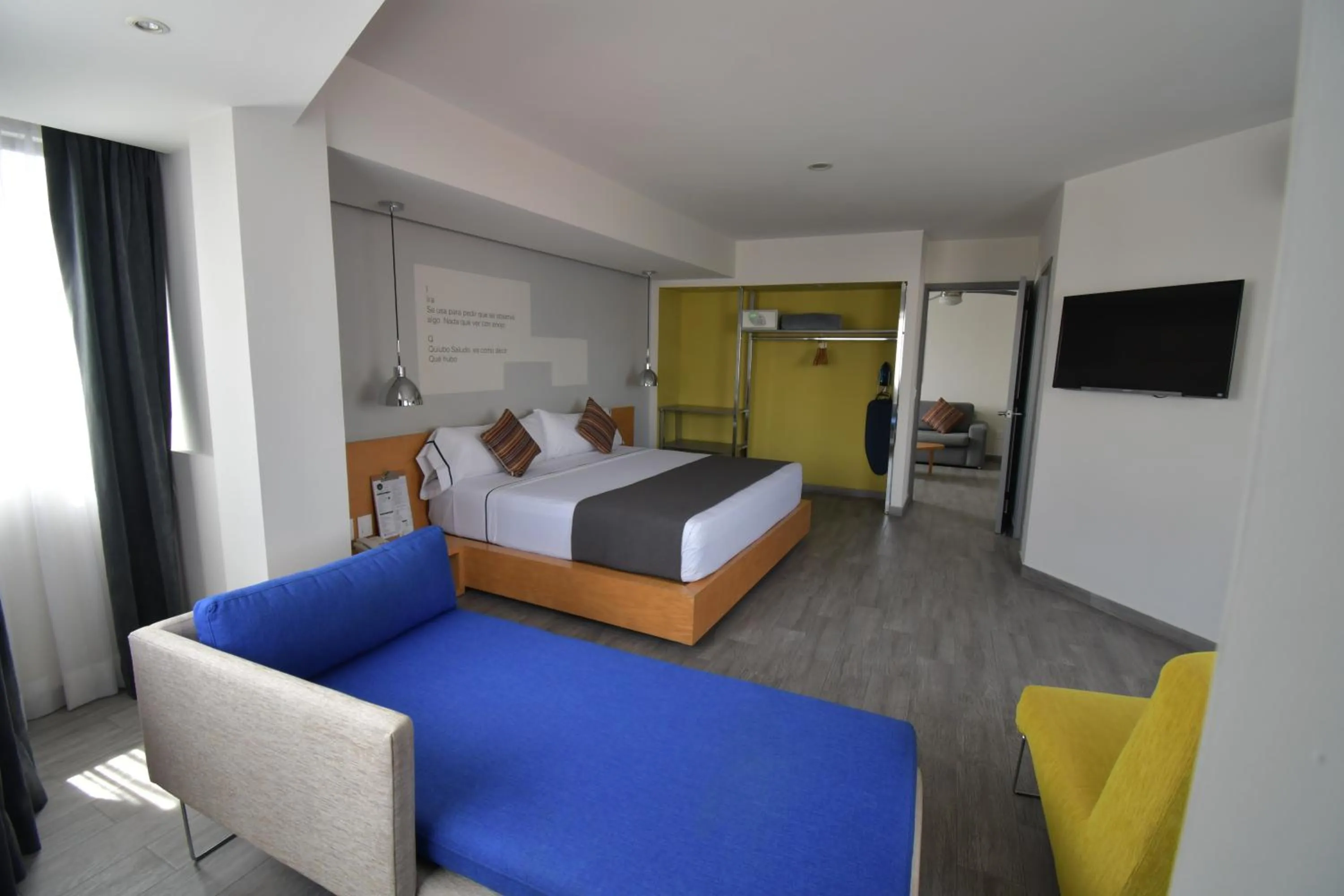 Photo of the whole room, Bed in Hotel Perla Central