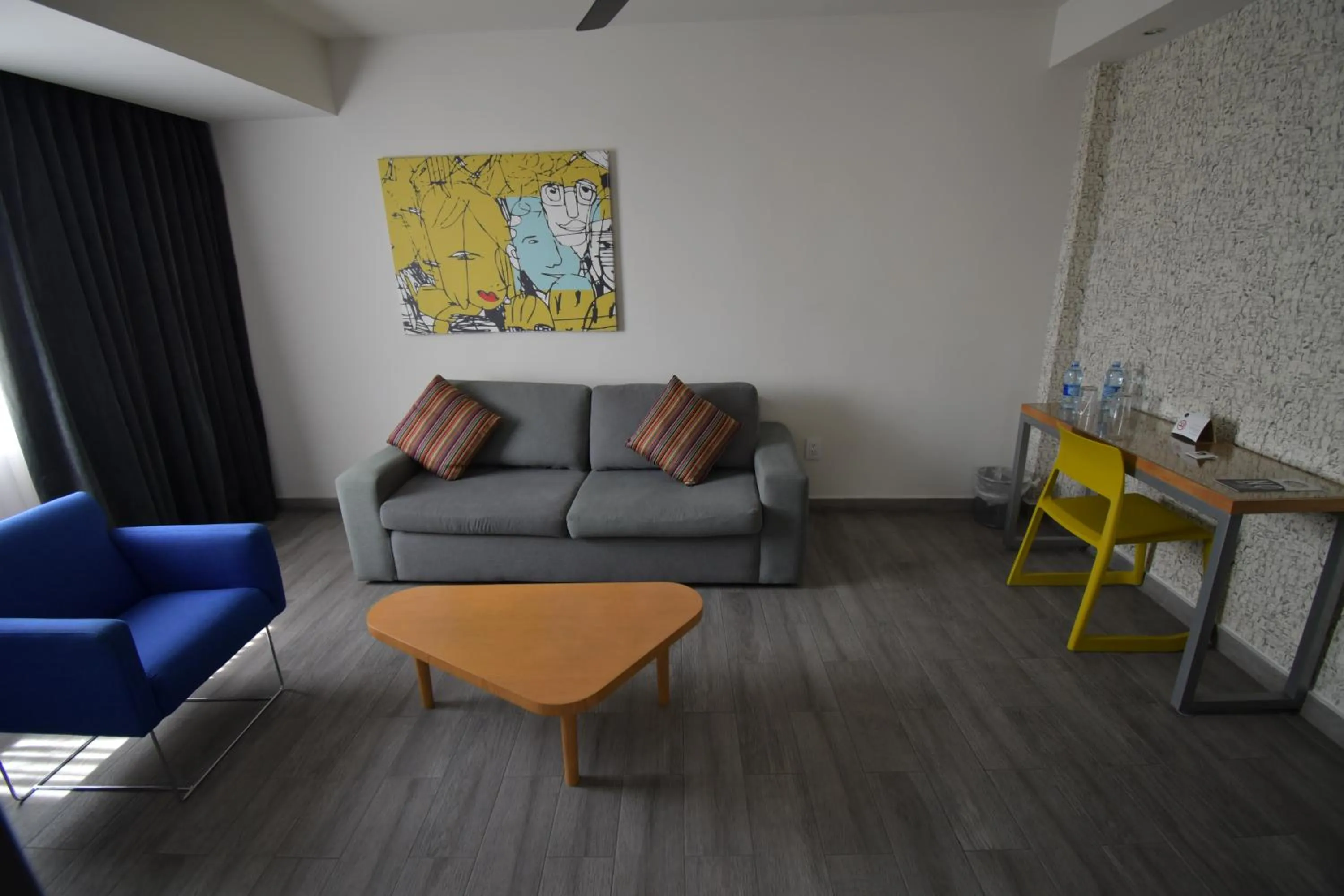 Living room in Hotel Perla Central