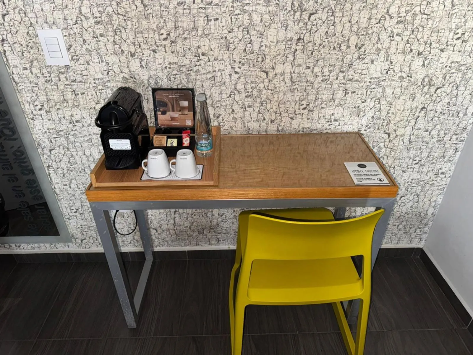 Coffee/tea facilities in Hotel Perla Central