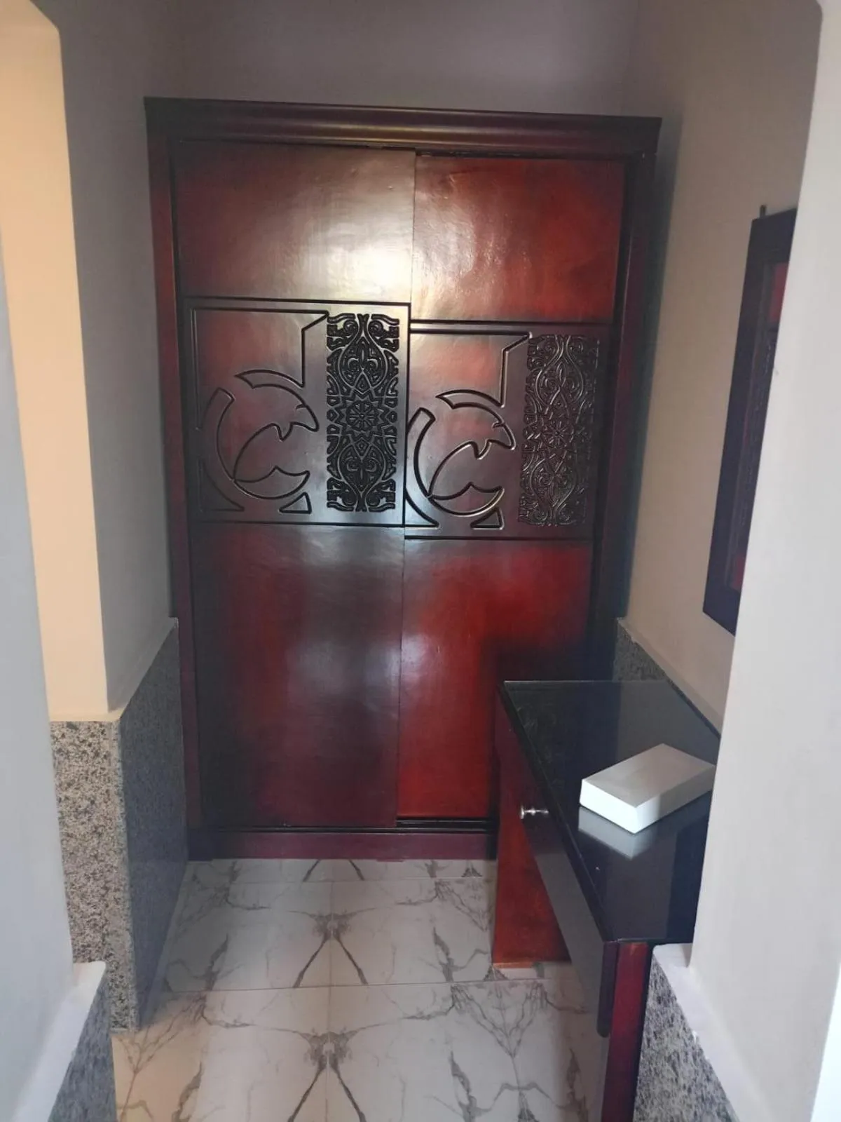 wardrobe in Dolphin Continental Hotel