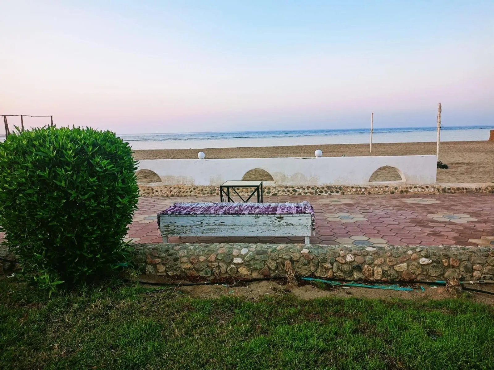 Beach in Dolphin Continental Hotel