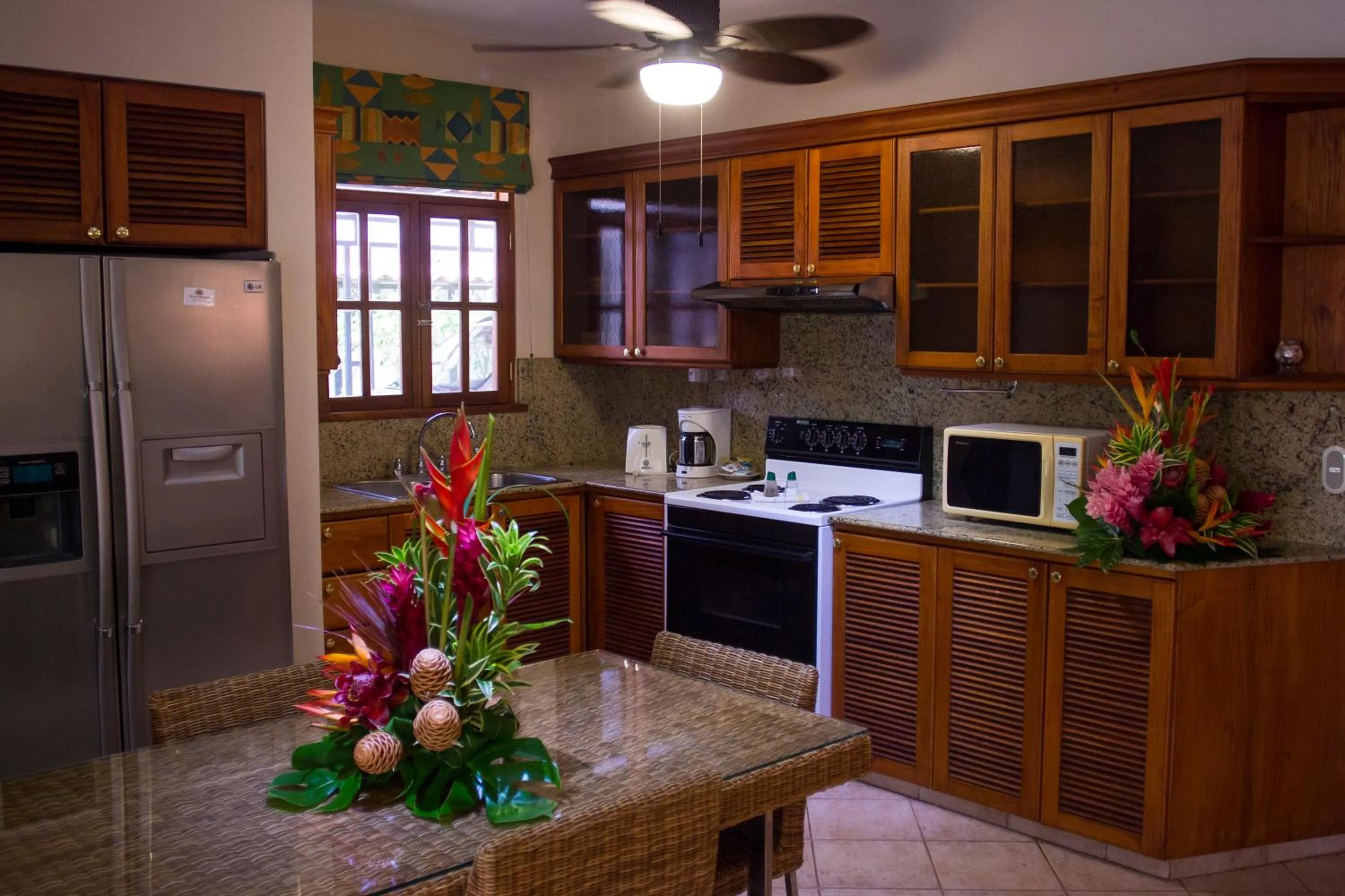 Kitchen or kitchenette in Villa del Sueño