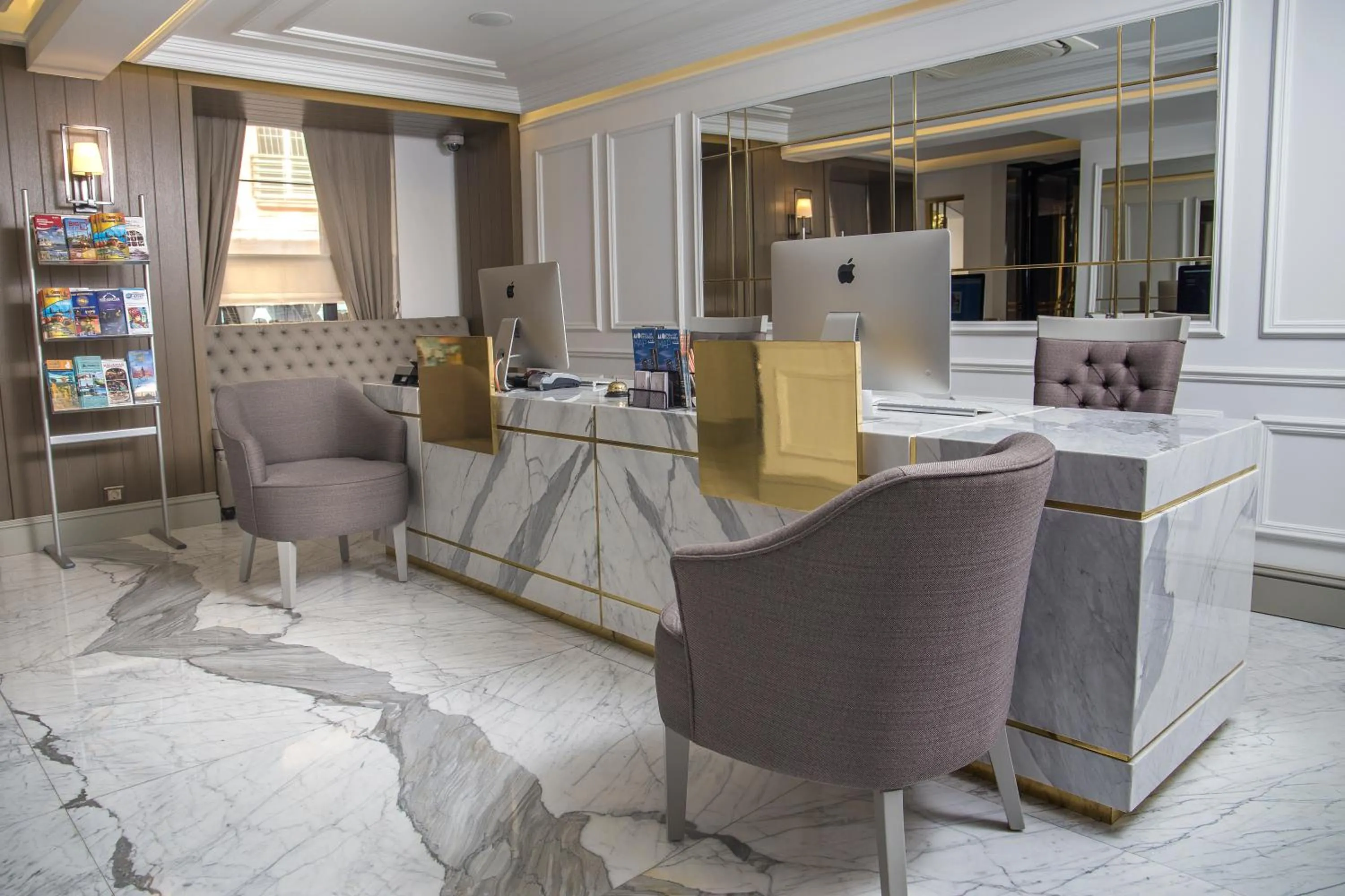 Facade/entrance in Mina Hotel - Special Category