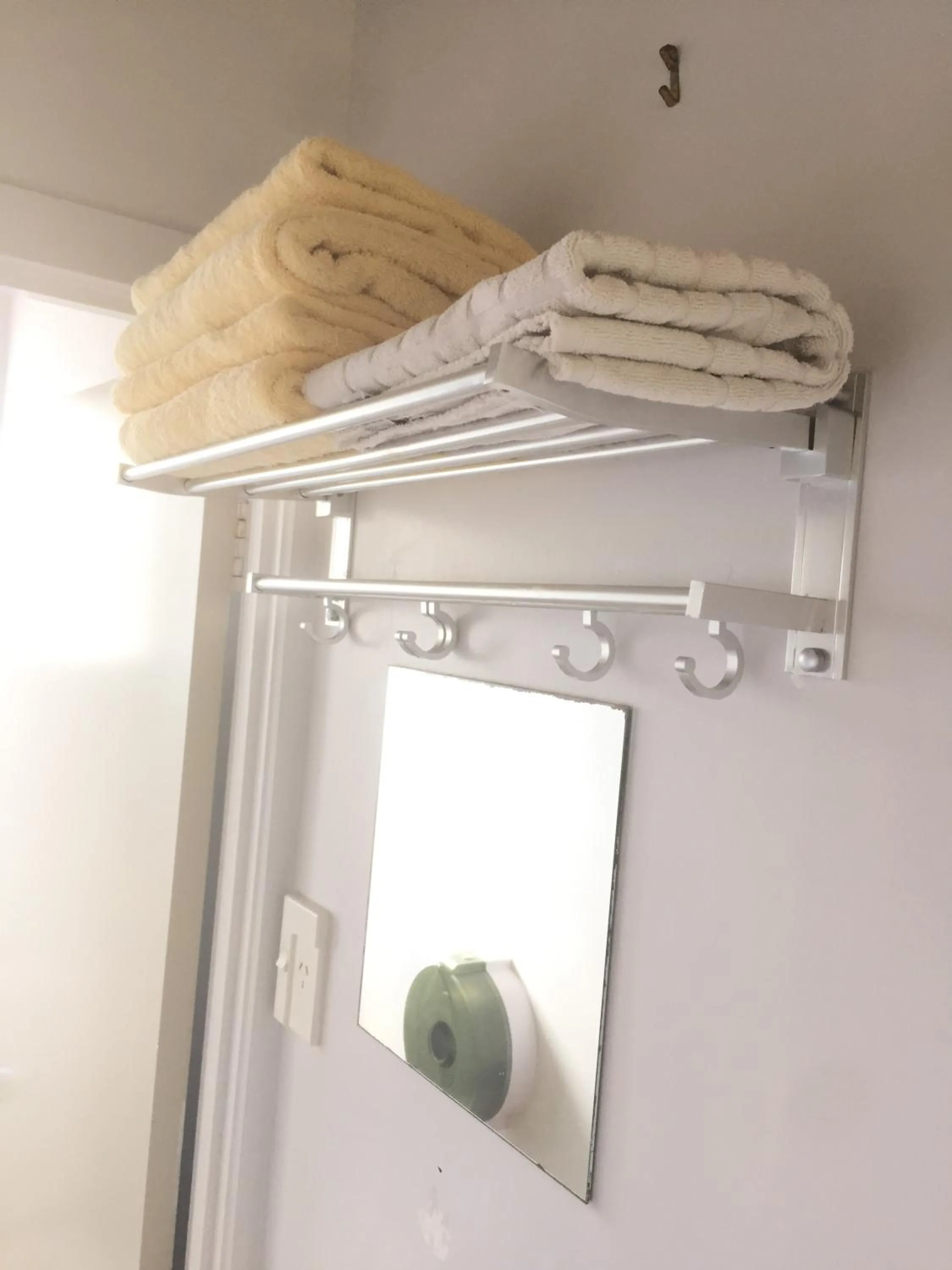 Bathroom in Orewa Pillows Lodge