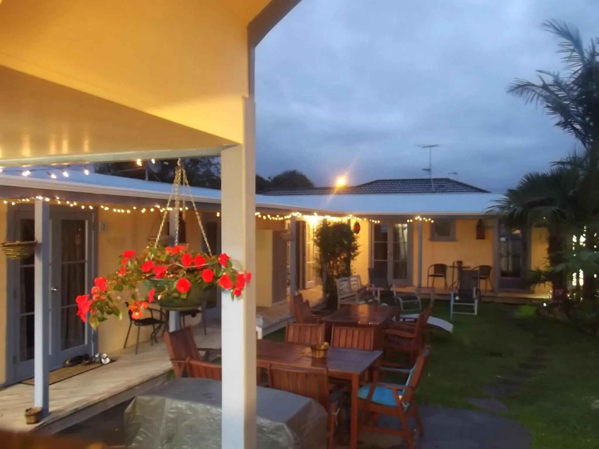 Balcony/Terrace, Restaurant/Places to Eat in Orewa Pillows Lodge
