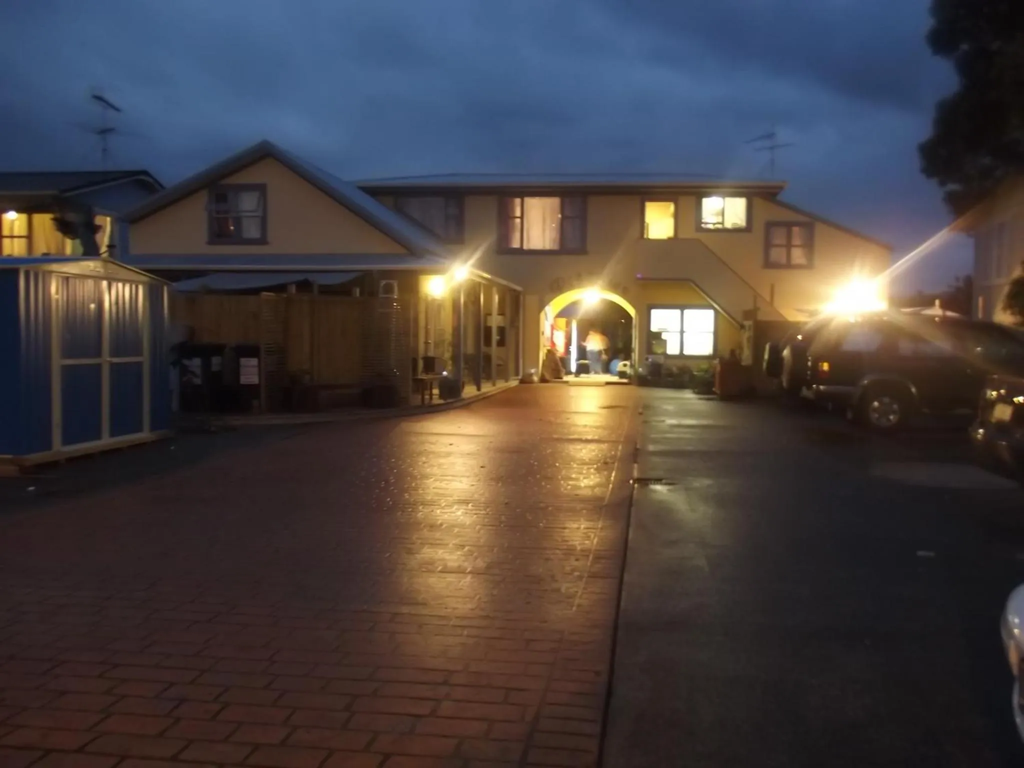 Facade/entrance, Property Building in Orewa Pillows Lodge
