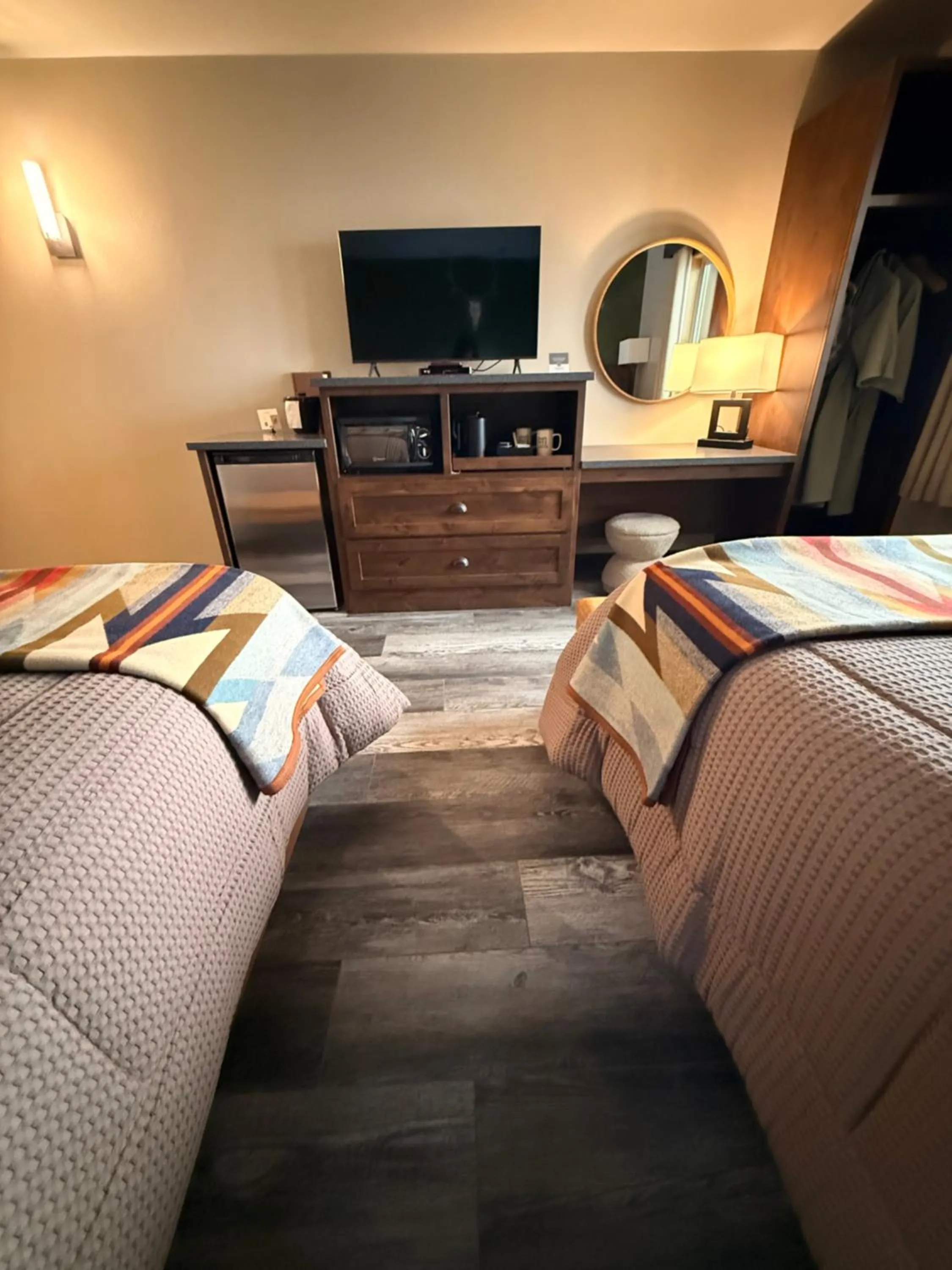 Bedroom, Bed in Ninepipes Lodge