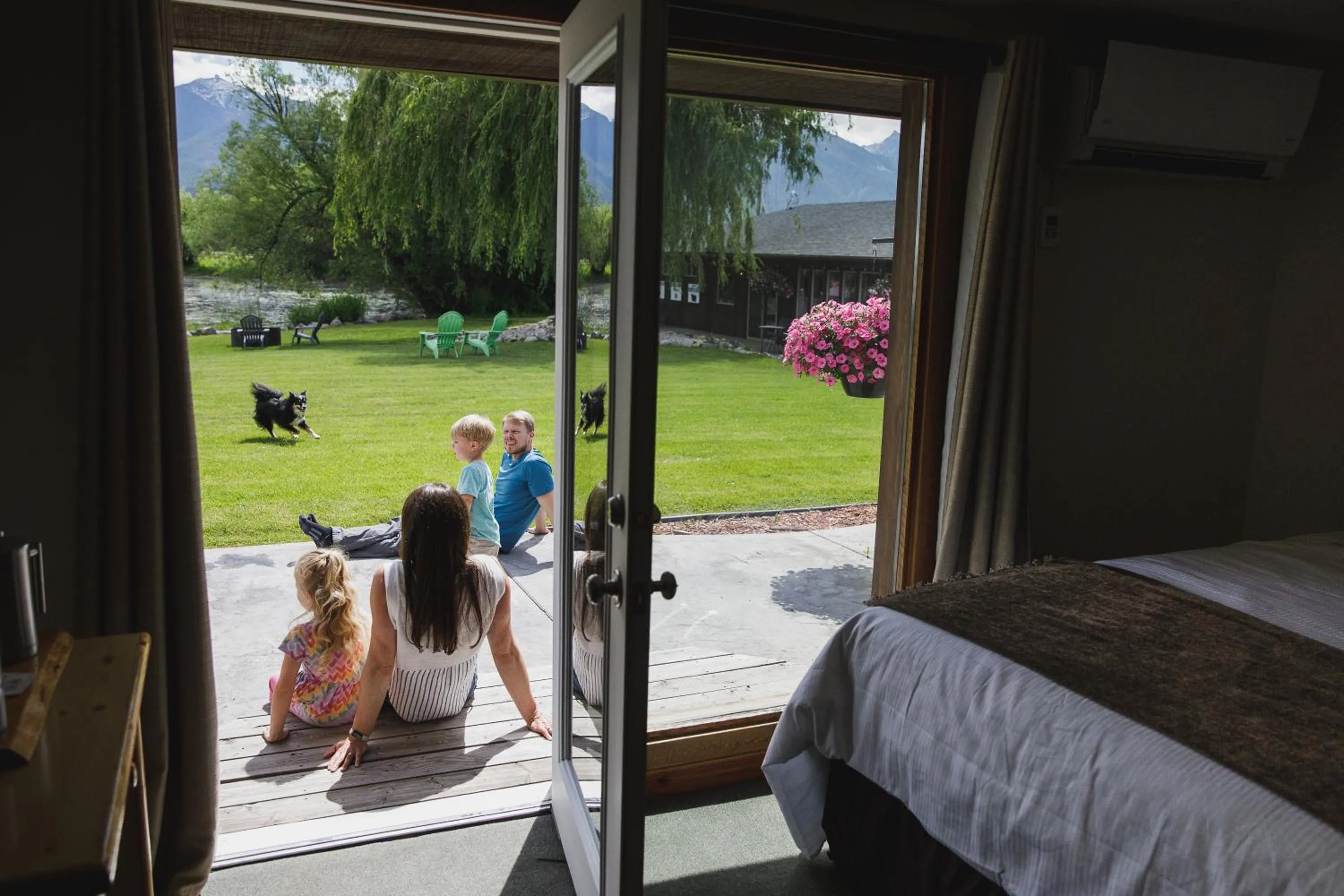 Patio in Ninepipes Lodge