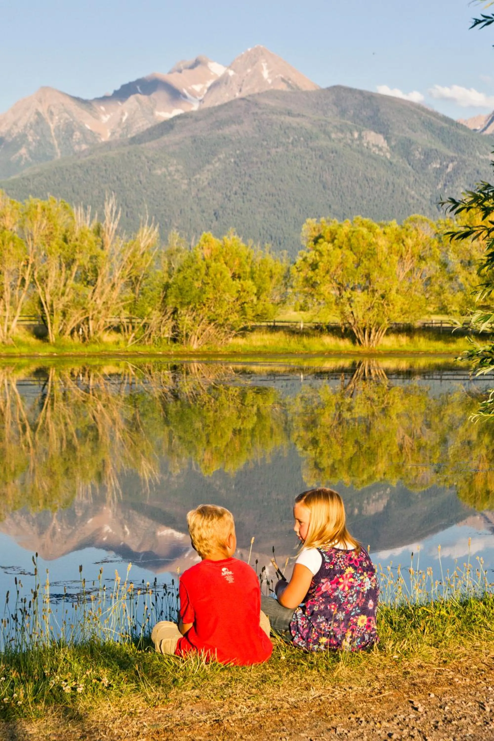 People in Ninepipes Lodge