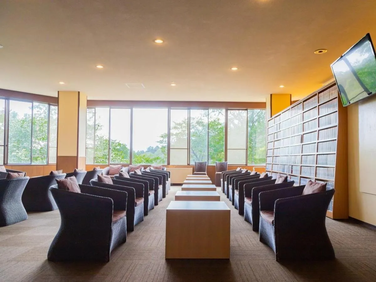 Library in Hotel Alpen Blick