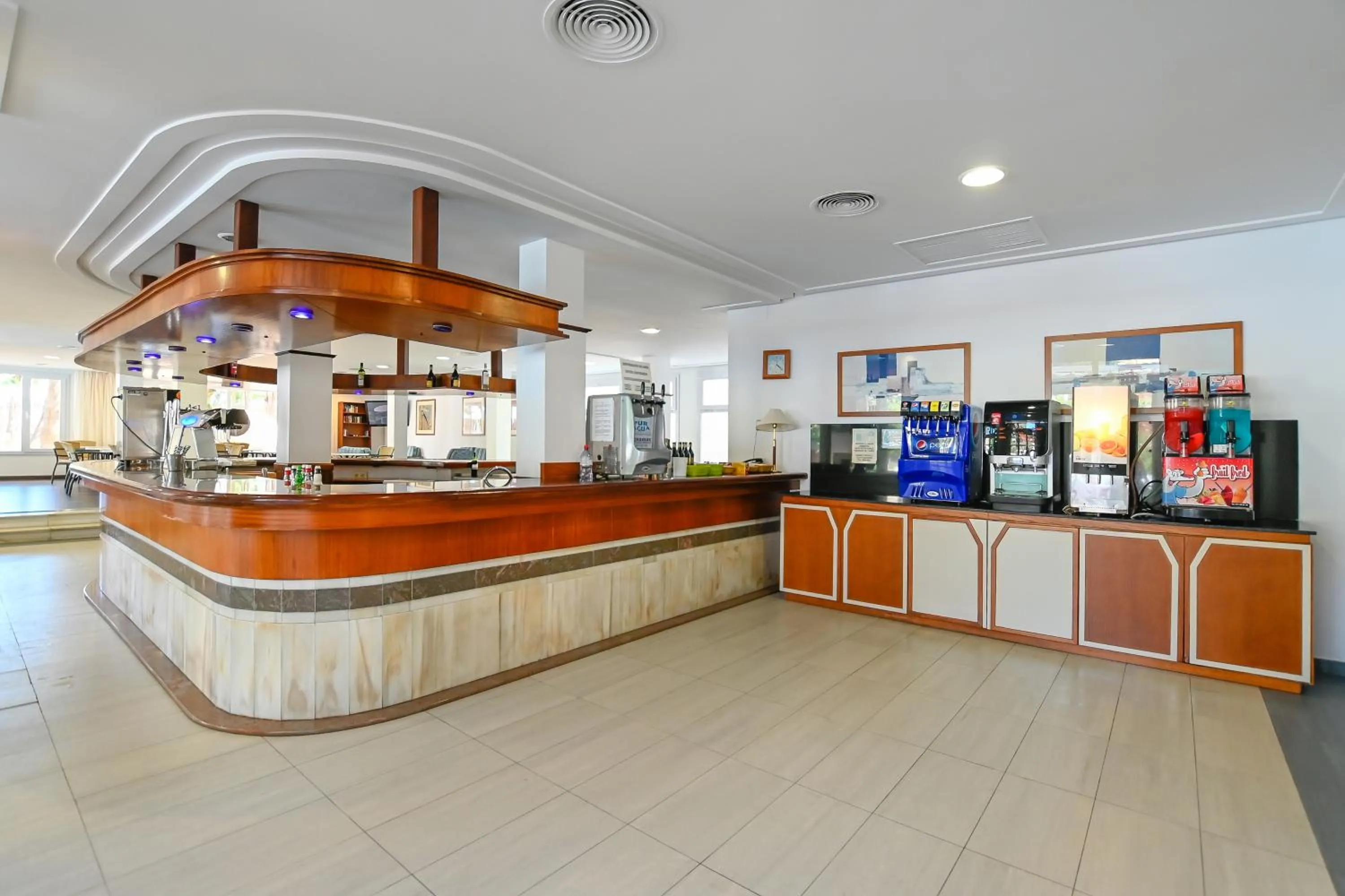 Restaurant/places to eat in O7 Club Cala Ratjada