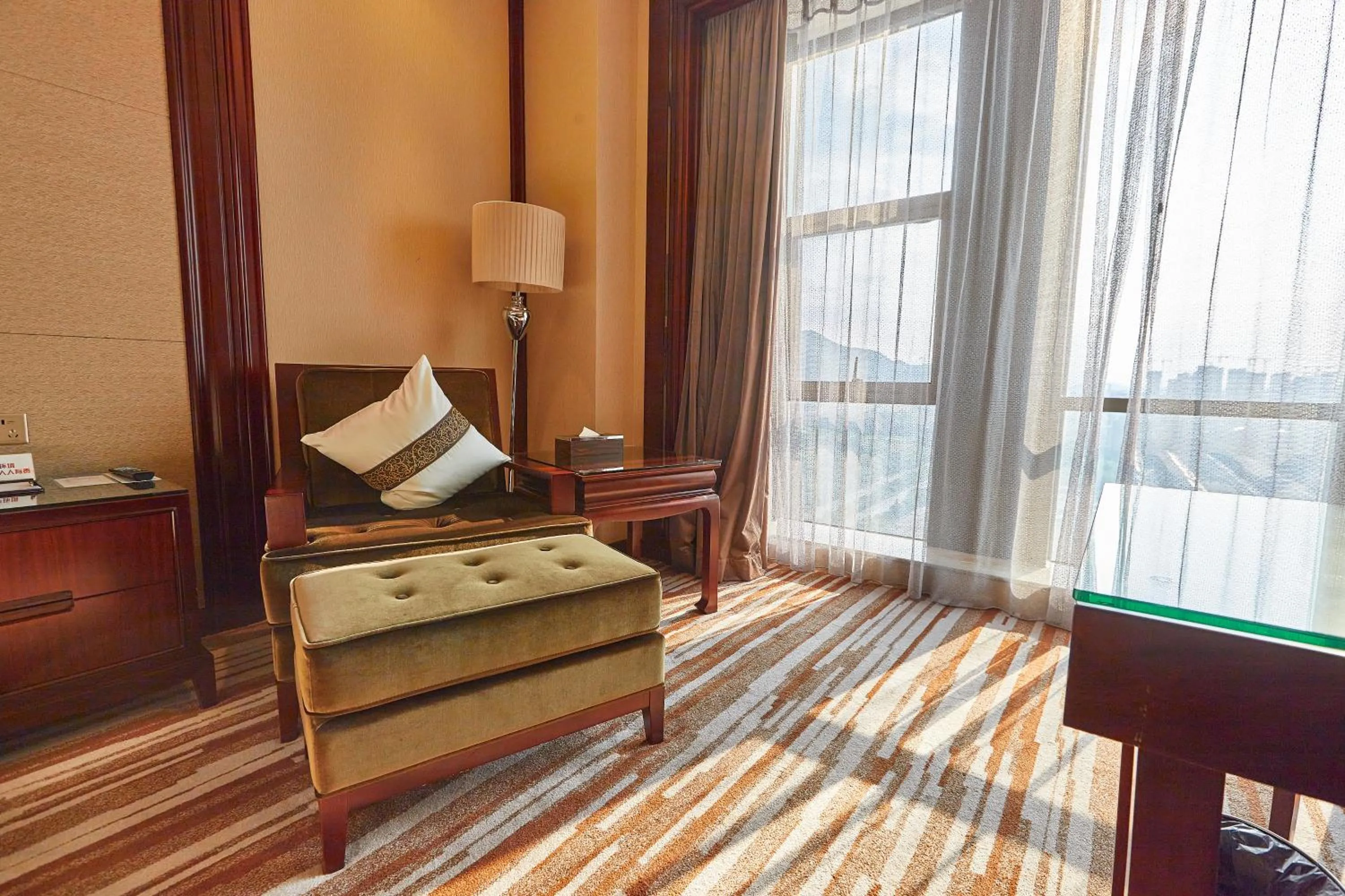 Seating area, Bed in Wyndham Grand Plaza Royale Chenzhou