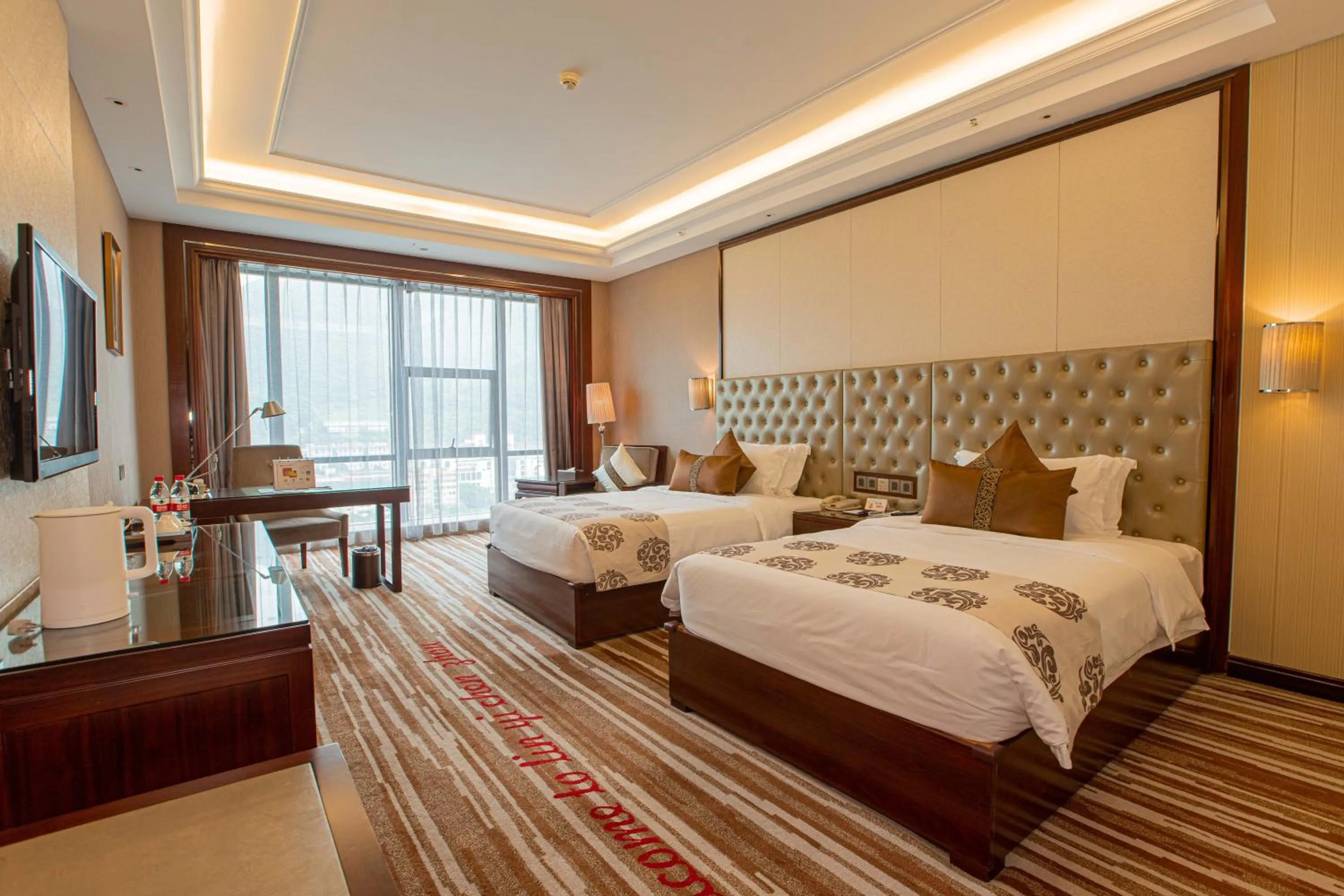 Photo of the whole room, Bed in Wyndham Grand Plaza Royale Chenzhou